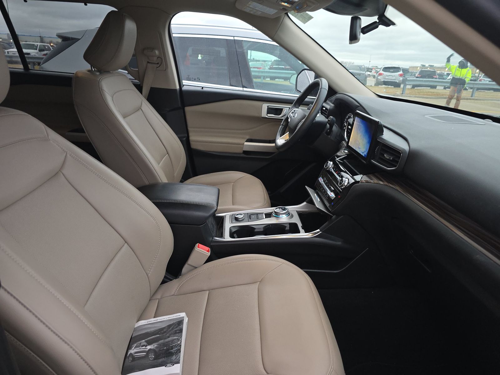 2023 Ford Explorer Hybrid Limited AWD