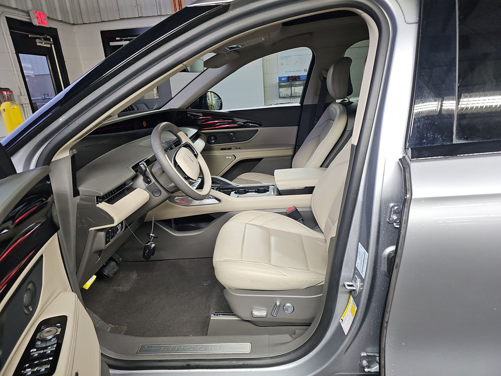 2025 Lincoln Nautilus Premiere AWD