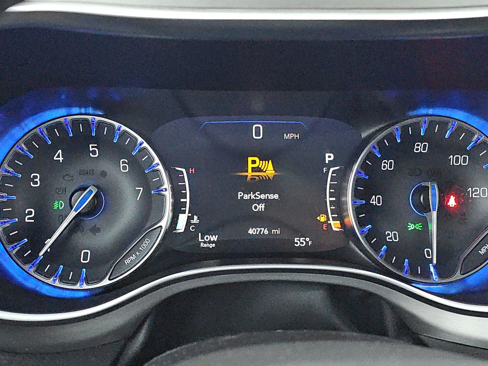 2022 Chrysler Pacifica Limited FWD