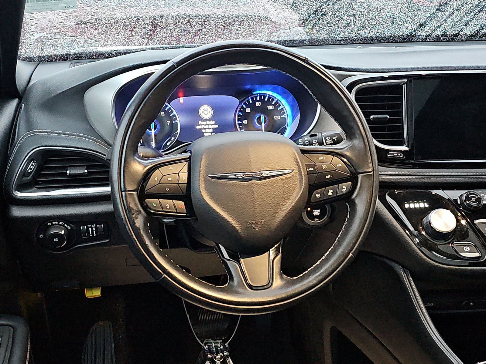 2022 Chrysler Pacifica Limited FWD