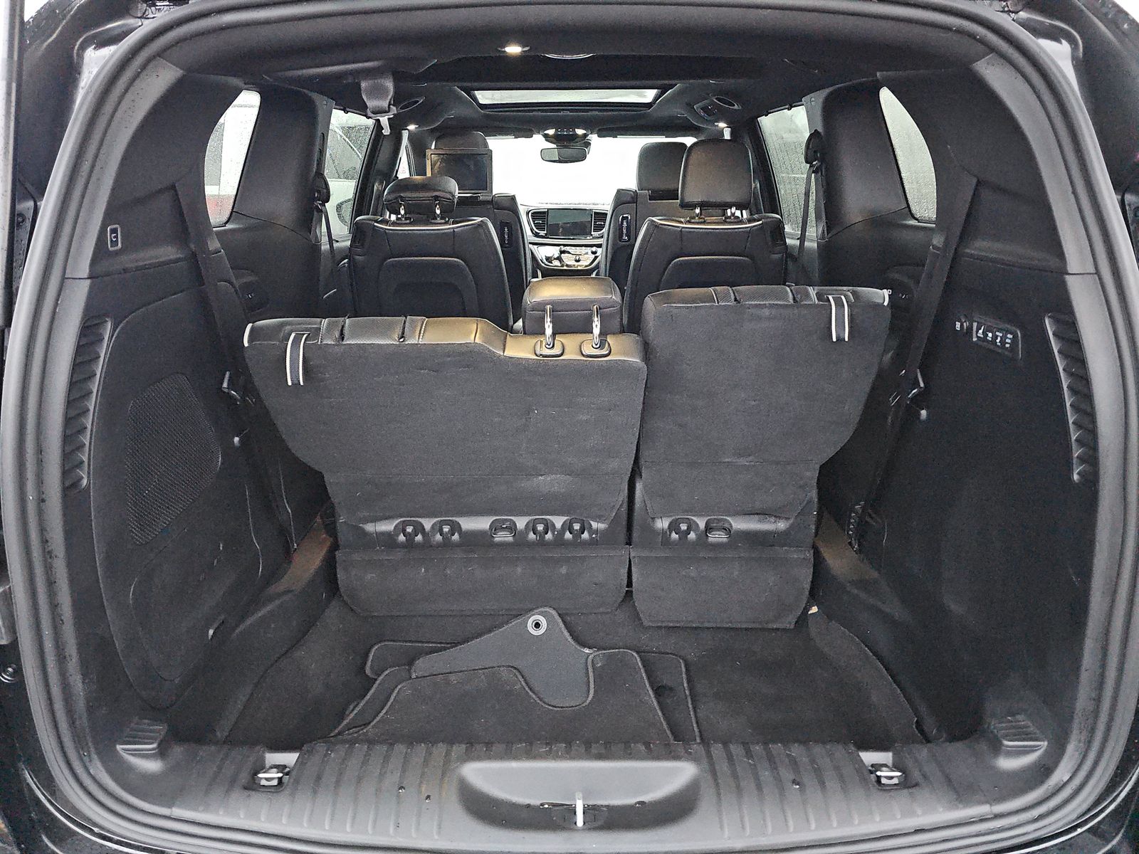 2022 Chrysler Pacifica Limited FWD