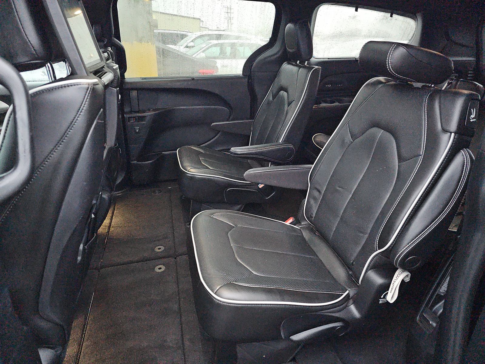 2022 Chrysler Pacifica Limited FWD