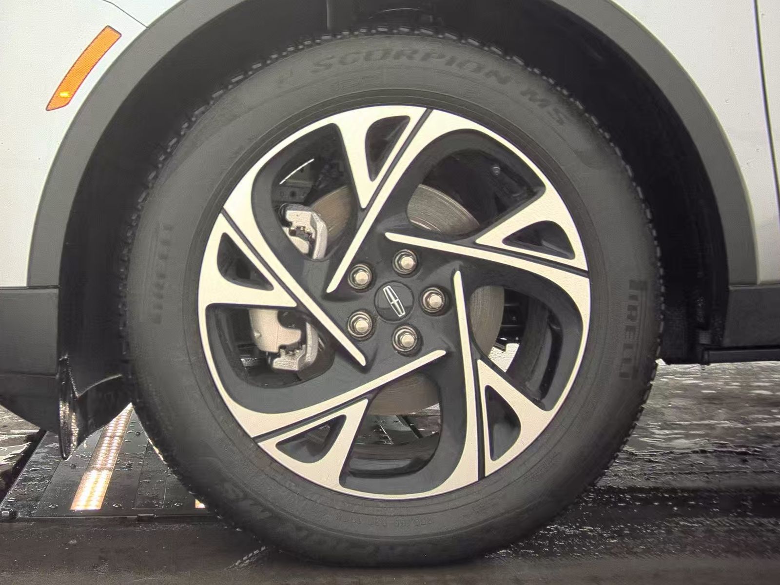 2025 Lincoln Nautilus Premiere AWD