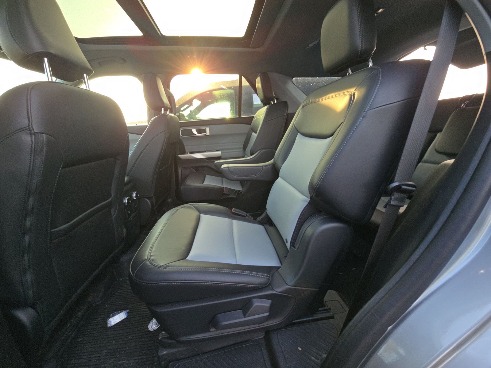 2023 Ford Explorer XLT AWD