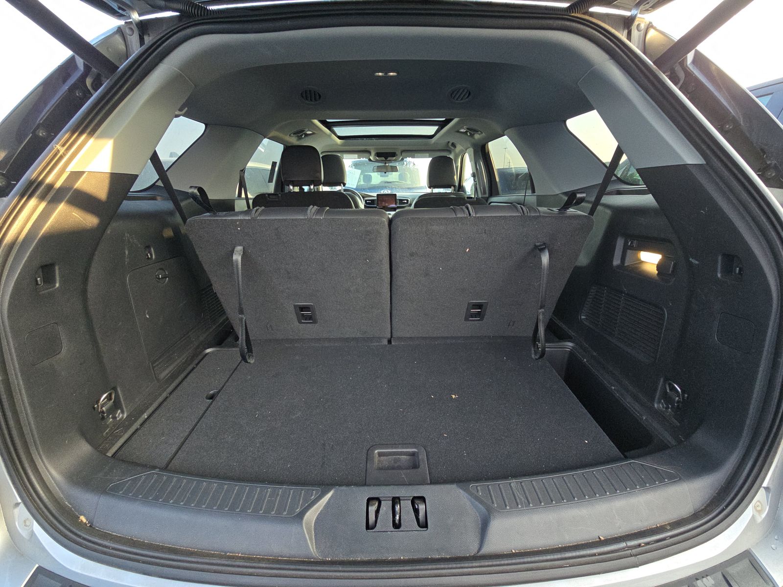 2023 Ford Explorer XLT AWD