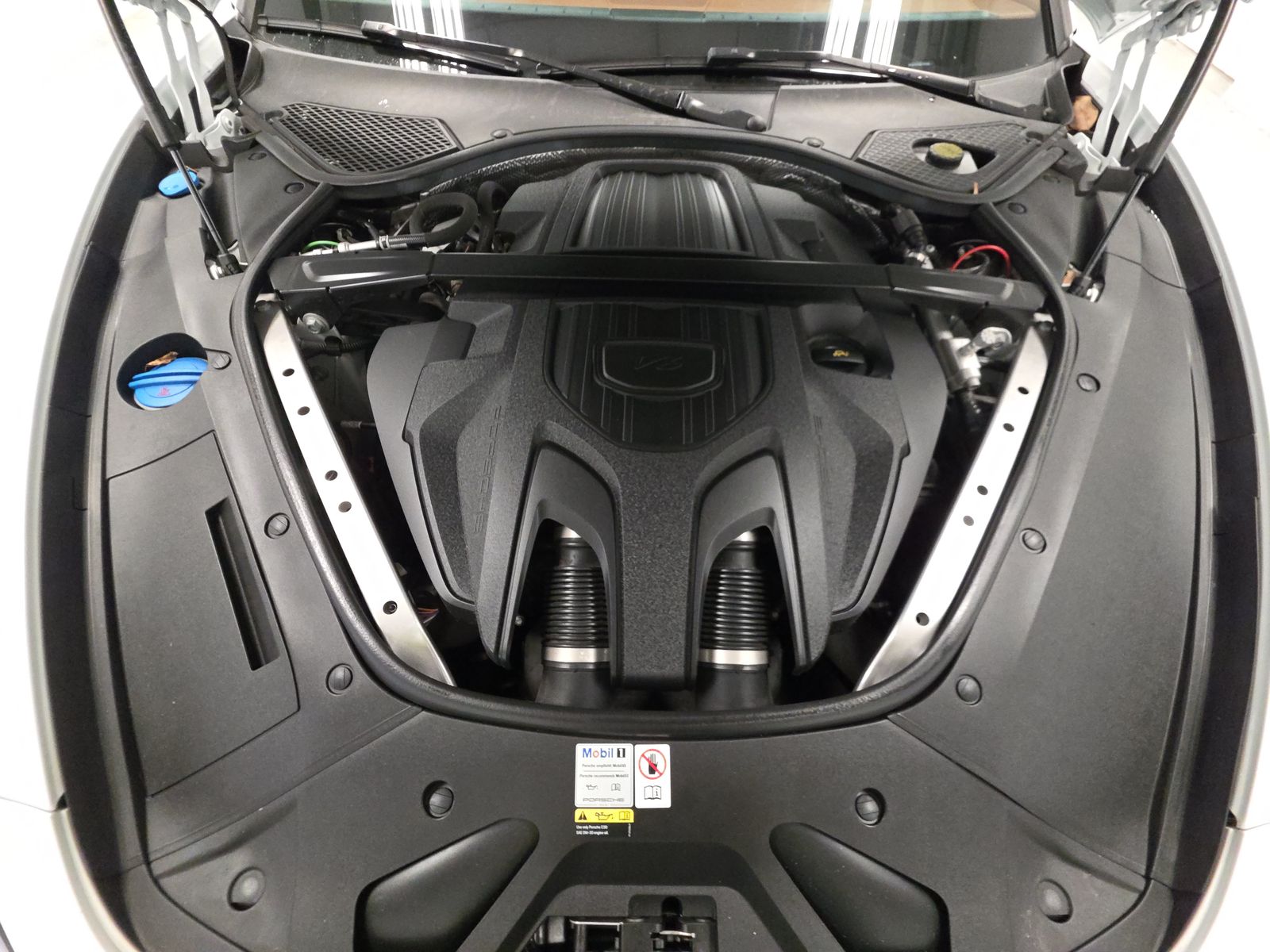 2023 Porsche Panamera Platinum Edition RWD