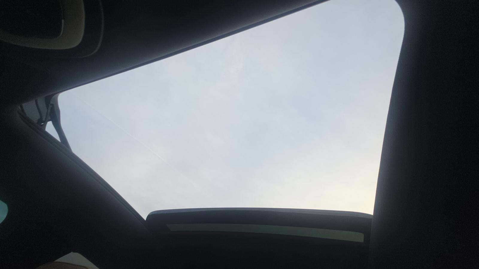 2023 Porsche Macan Base AWD