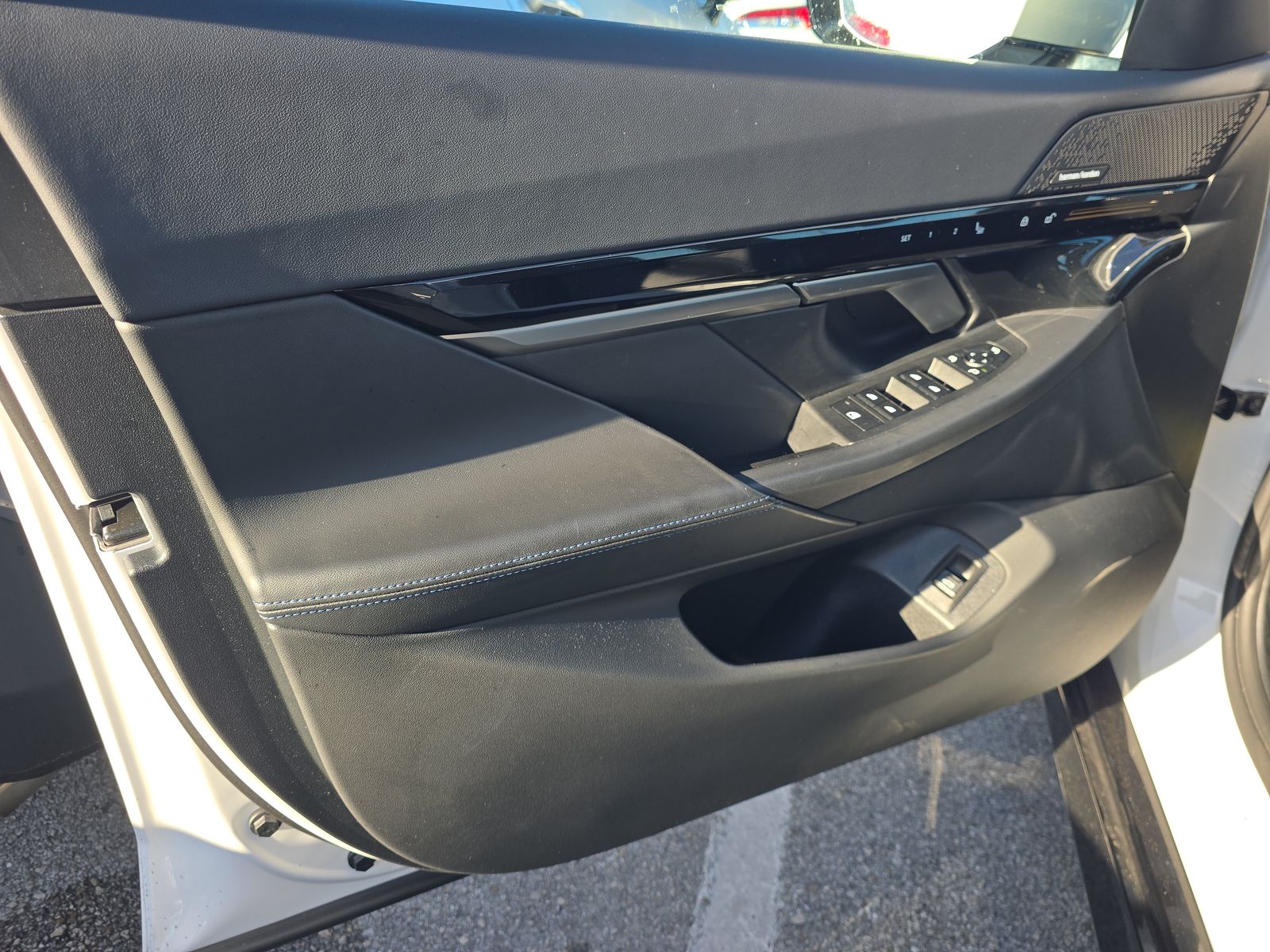 2025 BMW 5 Series 530i RWD