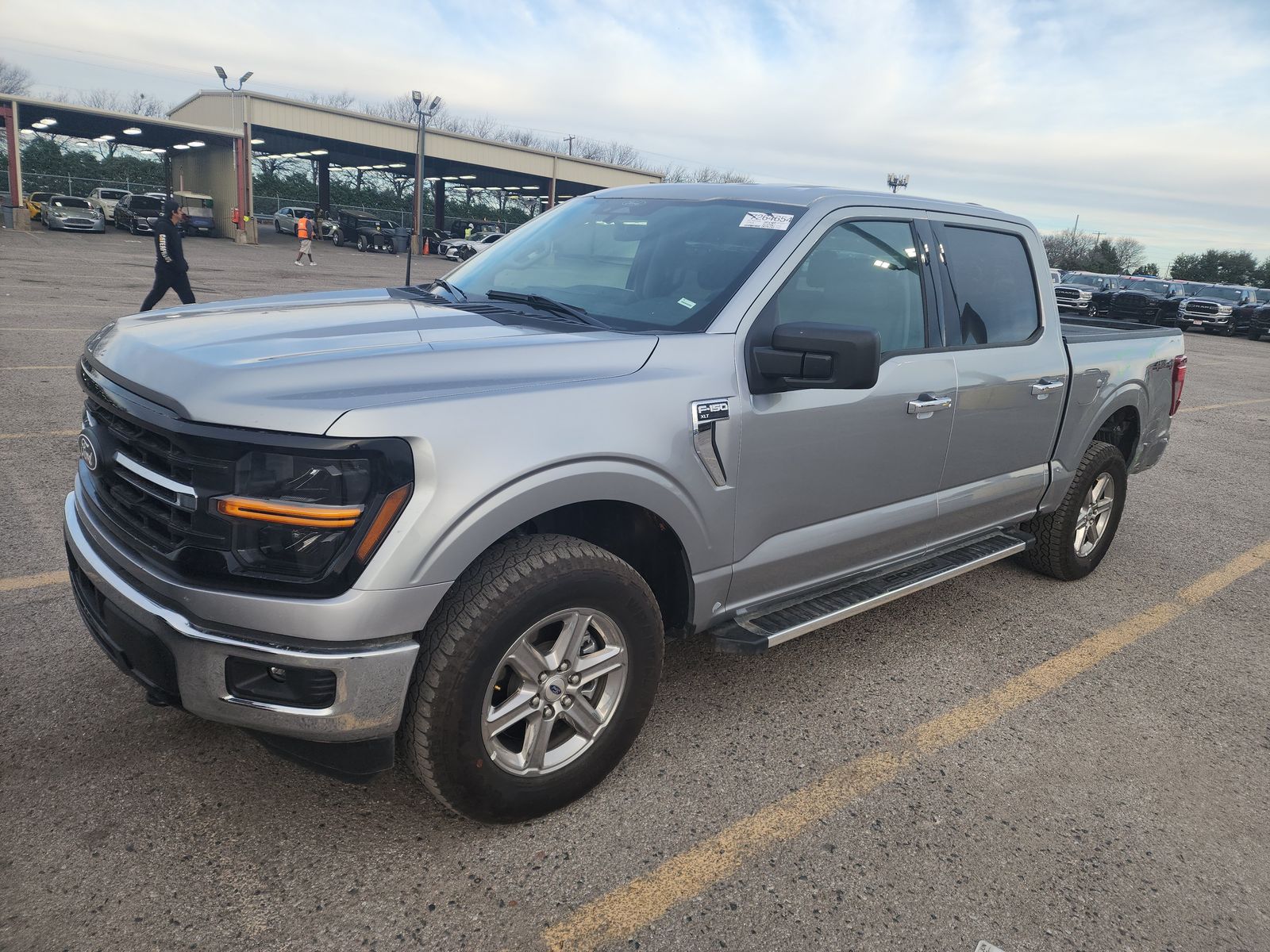 2025 Ford F-150 XLT AWD