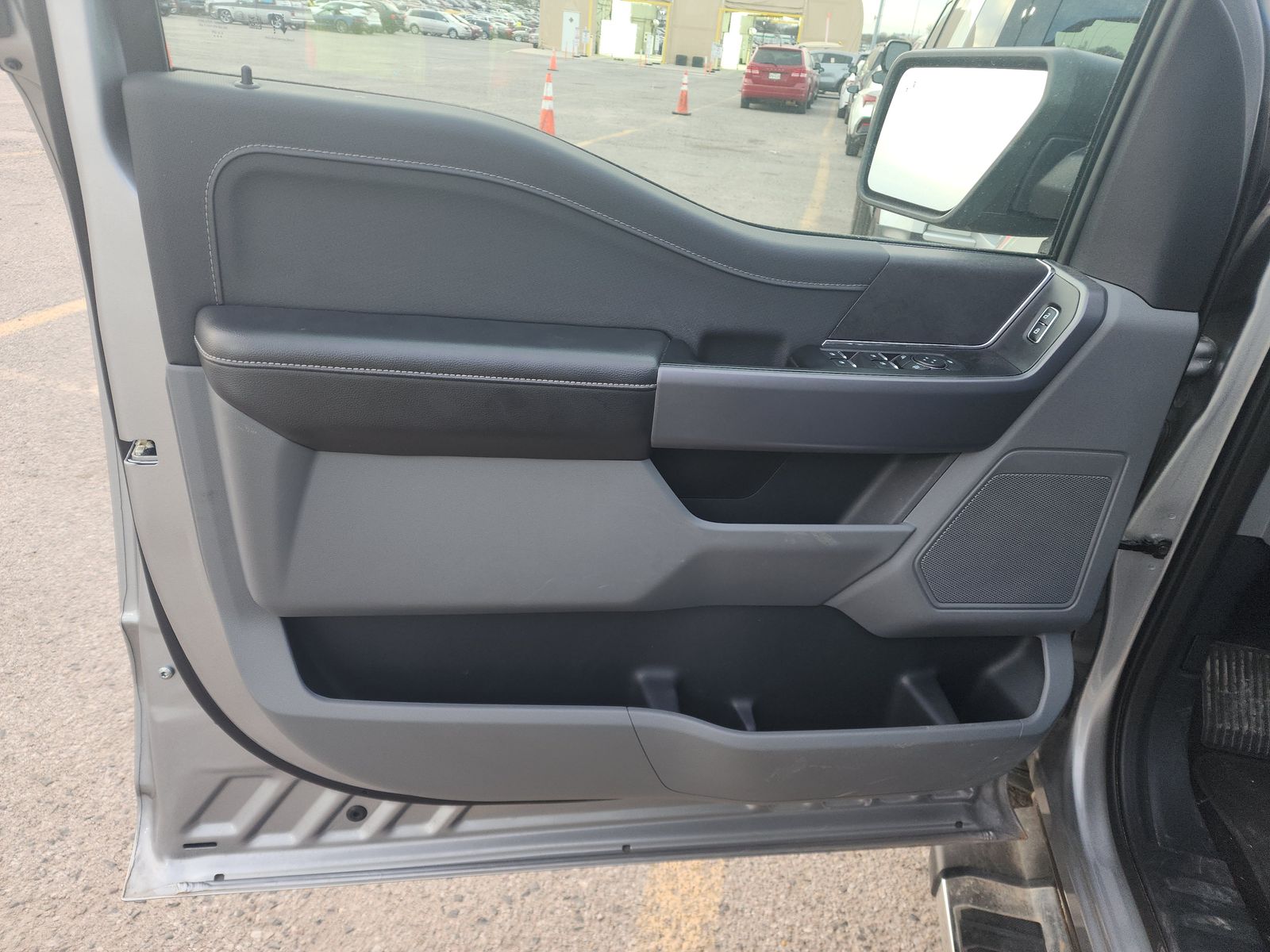 2025 Ford F-150 XLT AWD