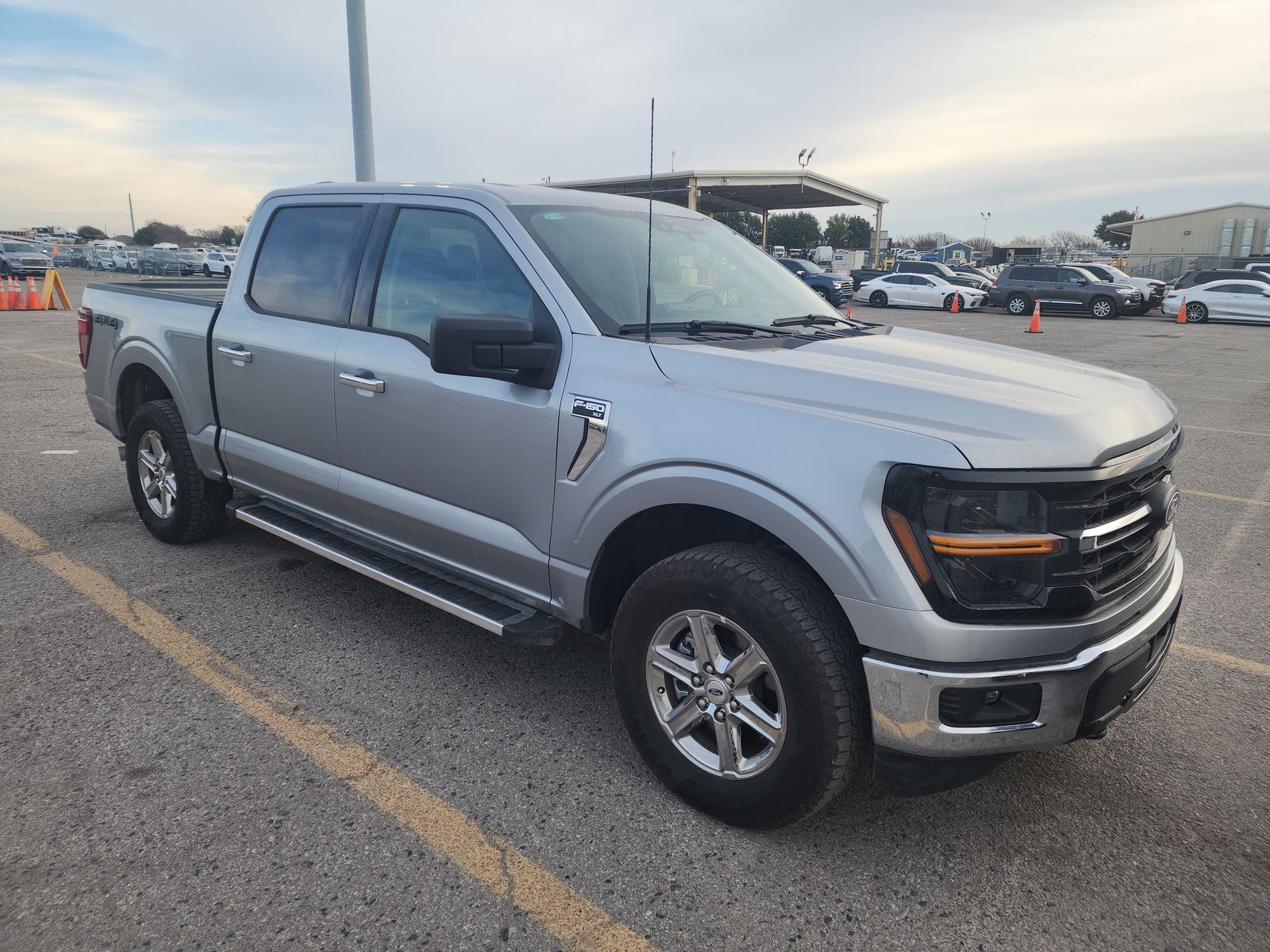 2025 Ford F-150 XLT AWD