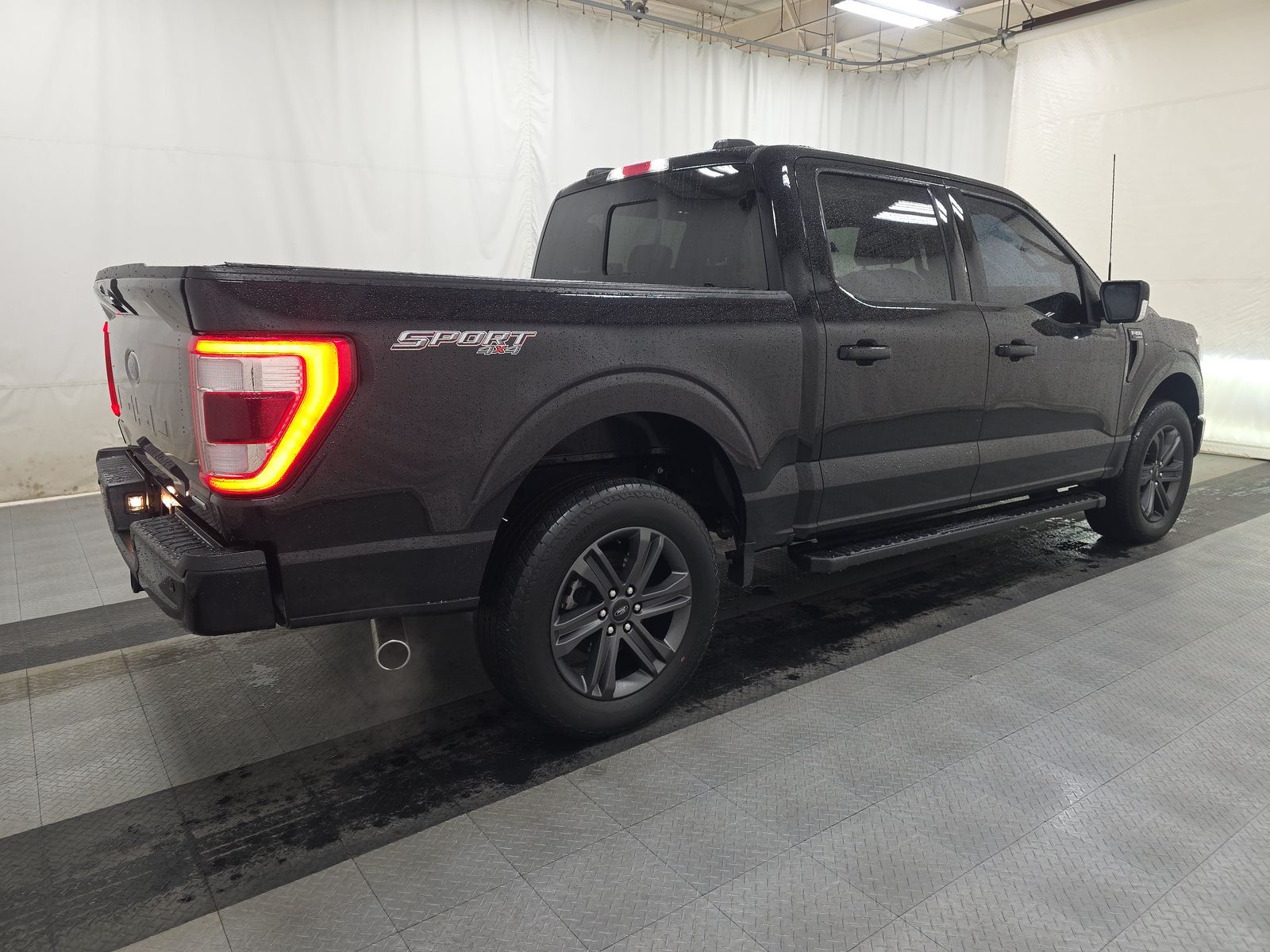 2023 Ford F-150 Lariat AWD