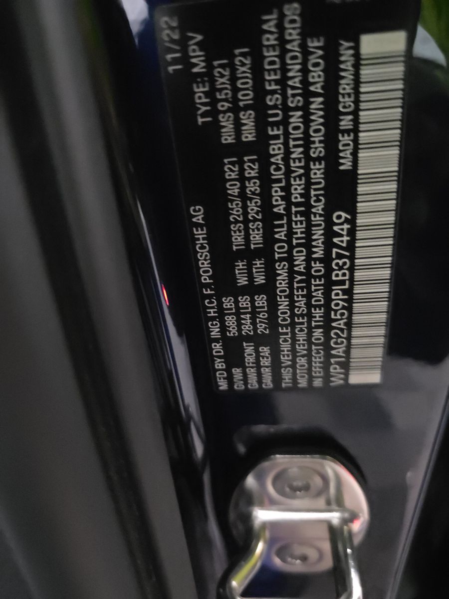 2023 Porsche Macan S AWD