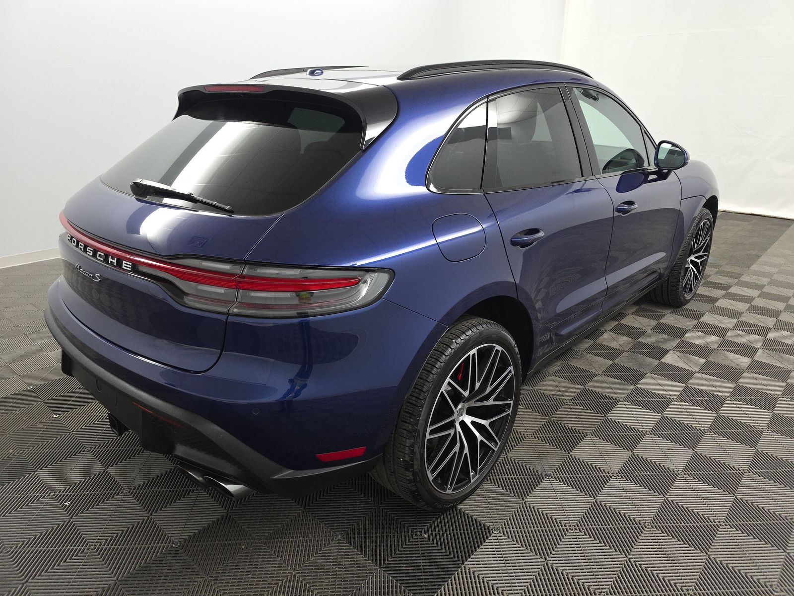 2023 Porsche Macan S AWD