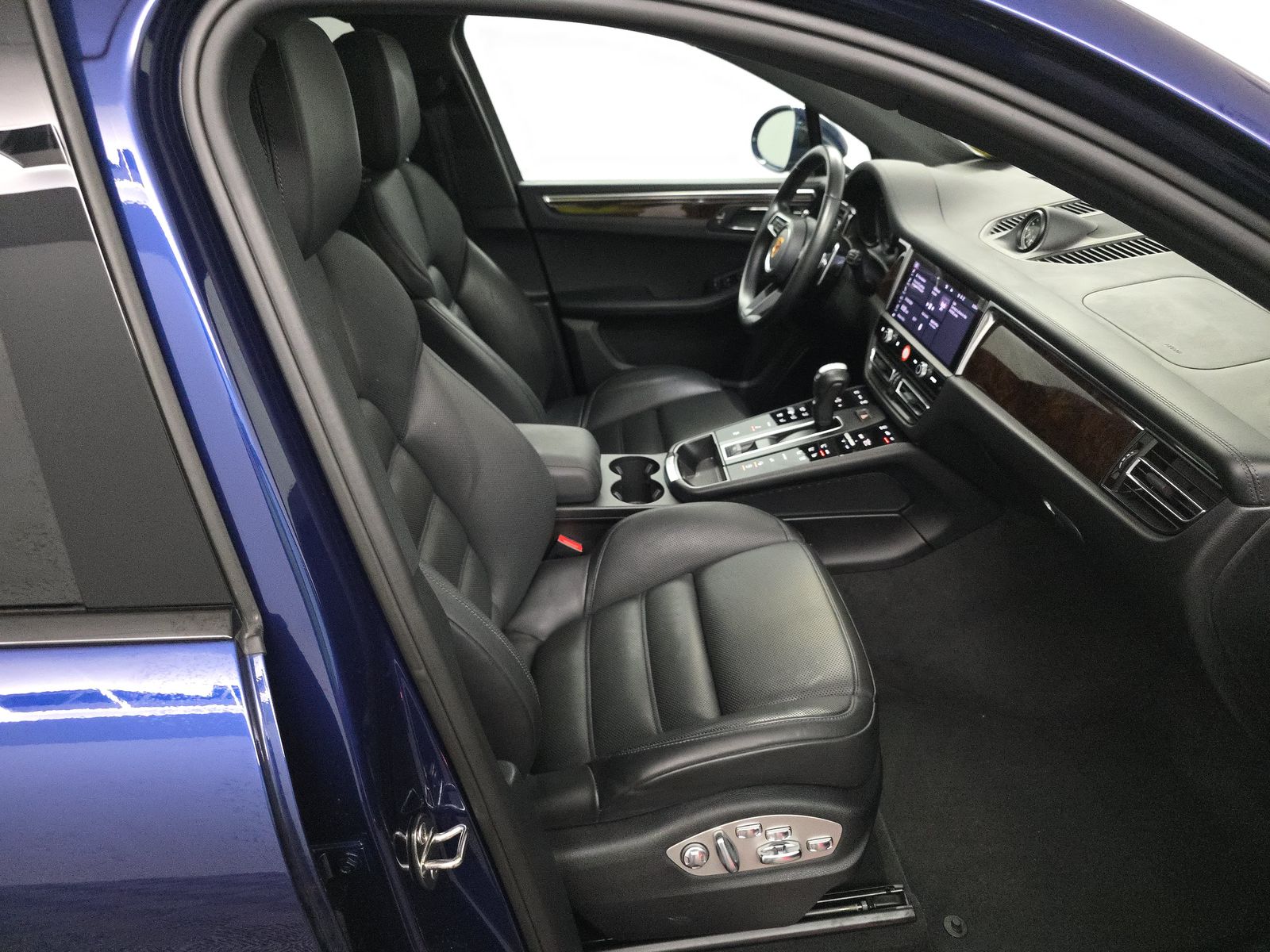 2023 Porsche Macan S AWD