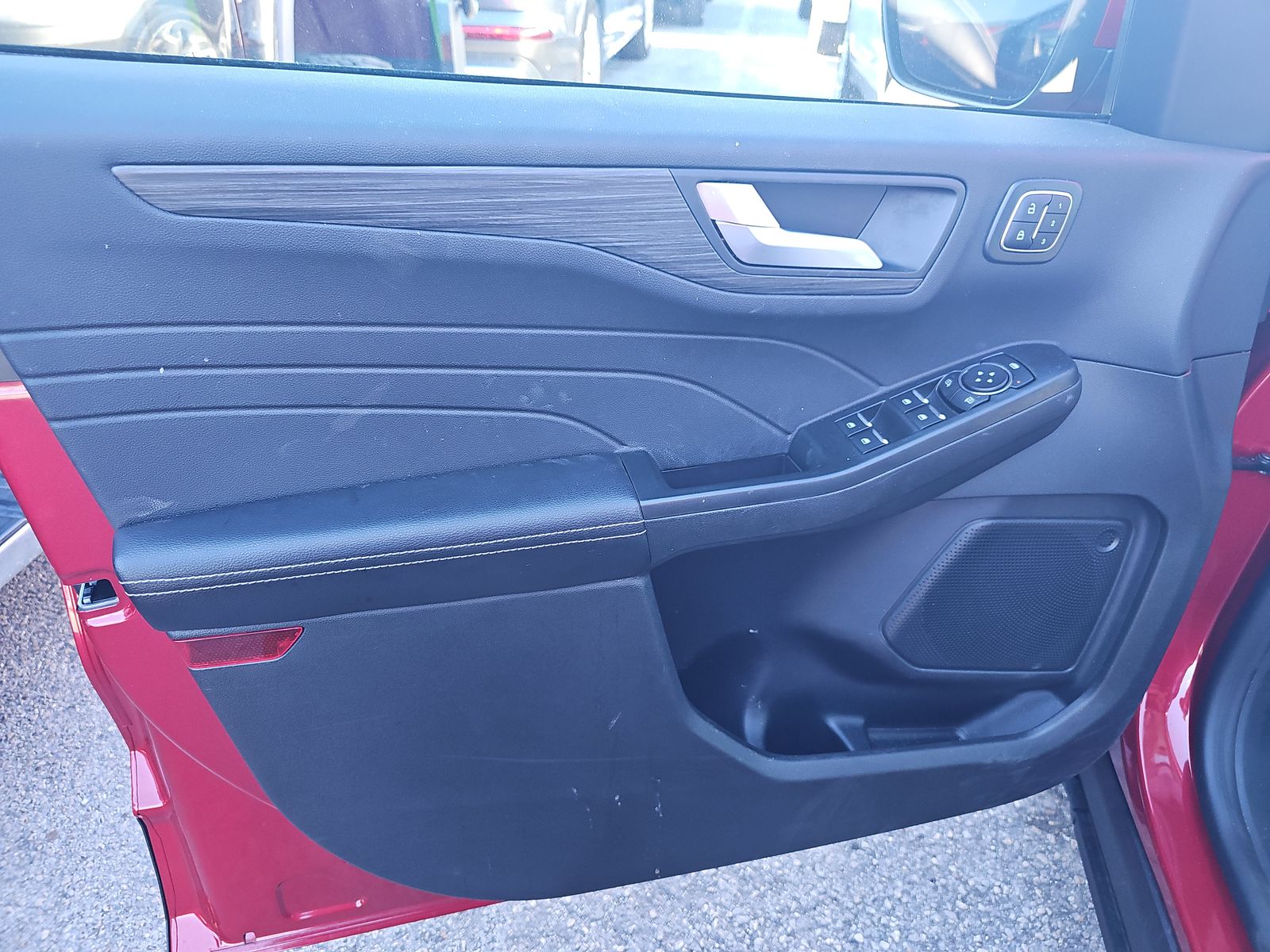 2025 Ford Escape Hybrid Platinum FWD