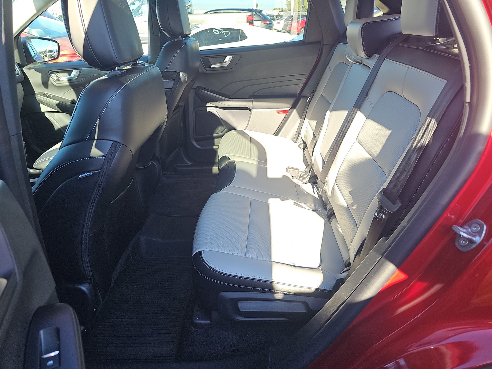 2025 Ford Escape Hybrid Platinum FWD