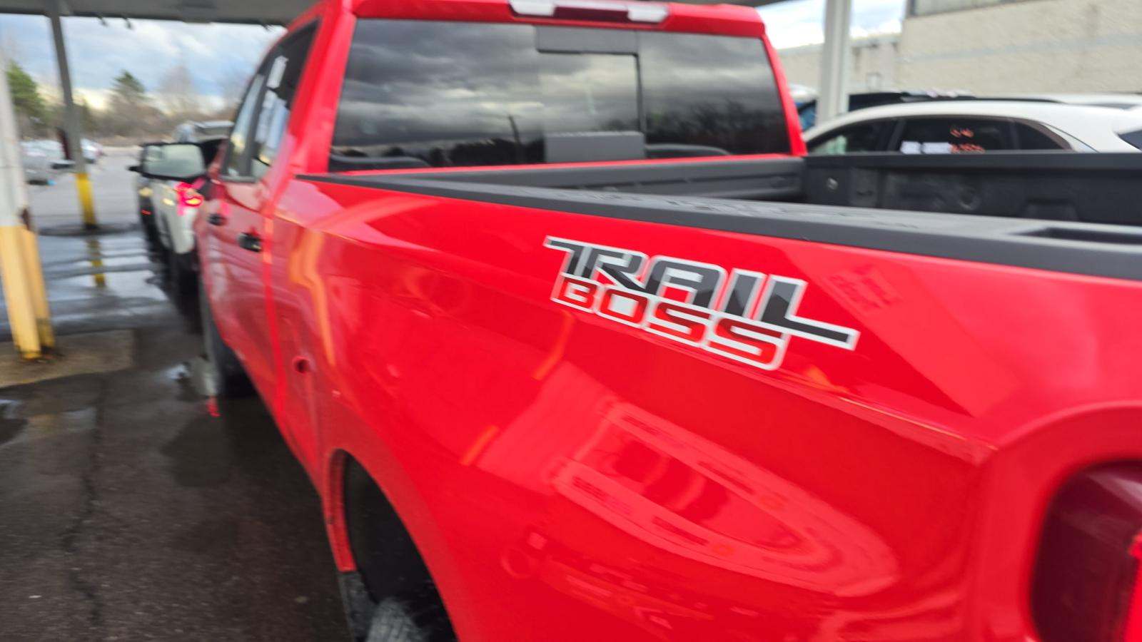 2022 Chevrolet Silverado 1500 LT Trail Boss AWD