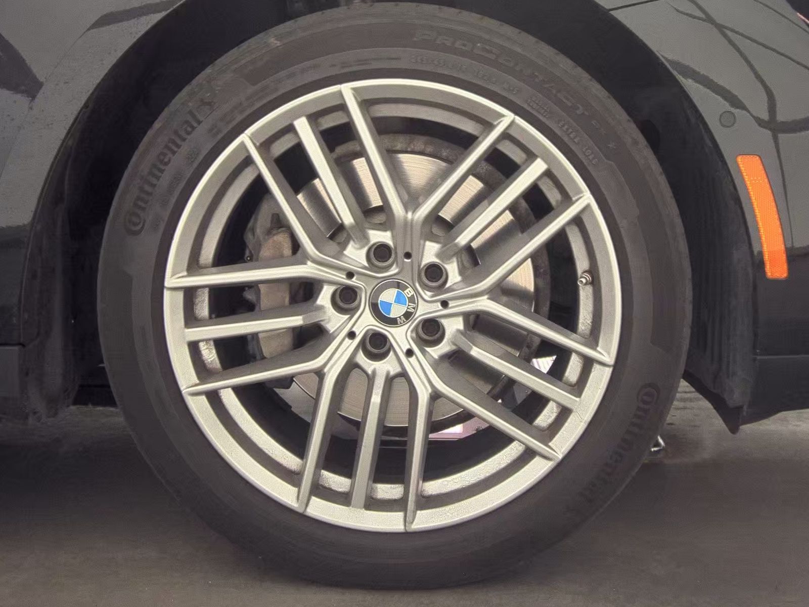 2025 BMW 5 Series 530i RWD