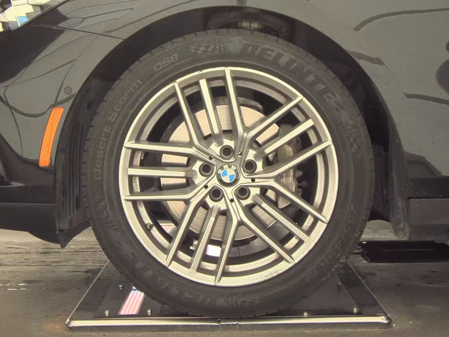 2025 BMW 5 Series 530i RWD