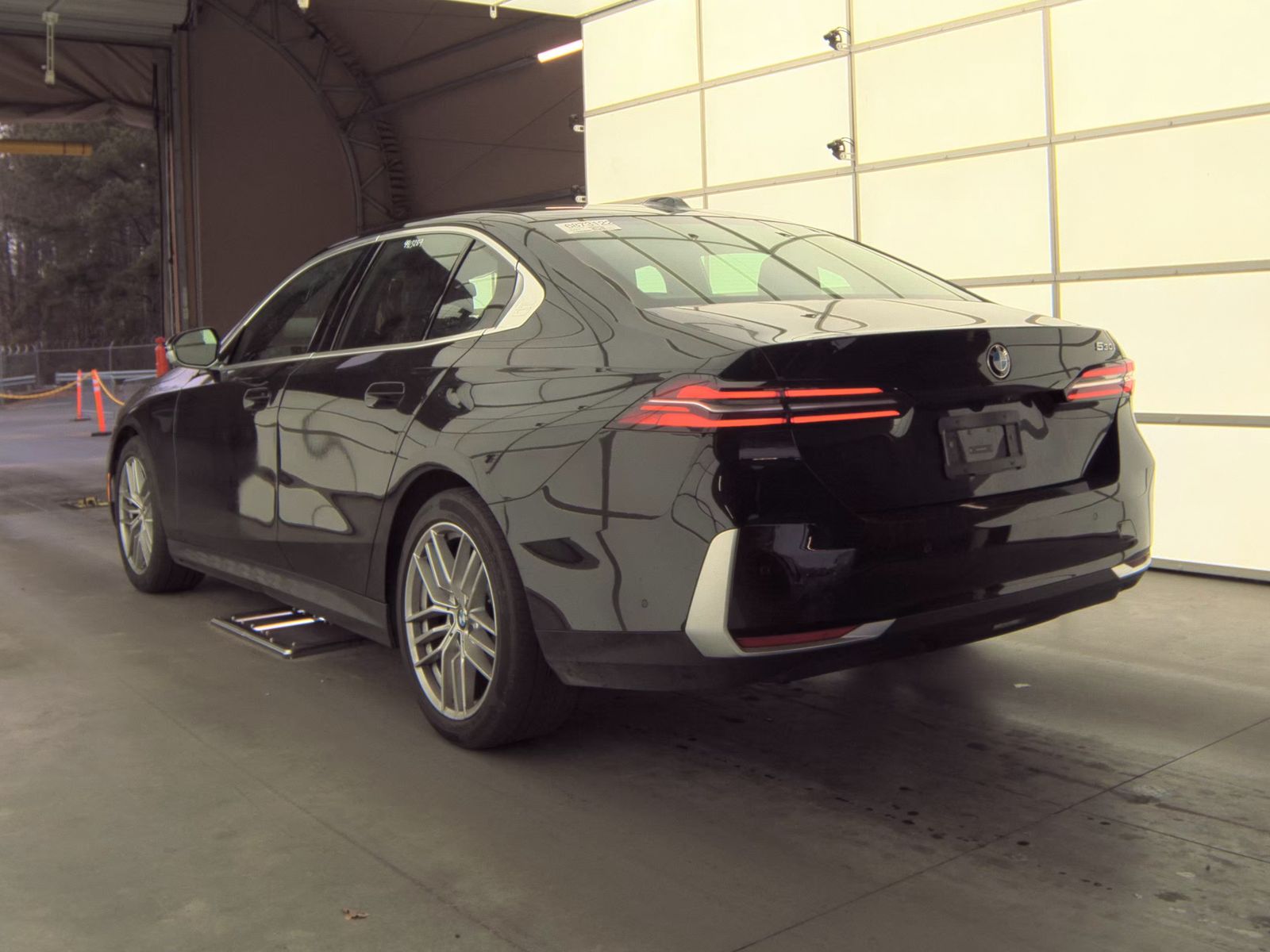 2025 BMW 5 Series 530i RWD