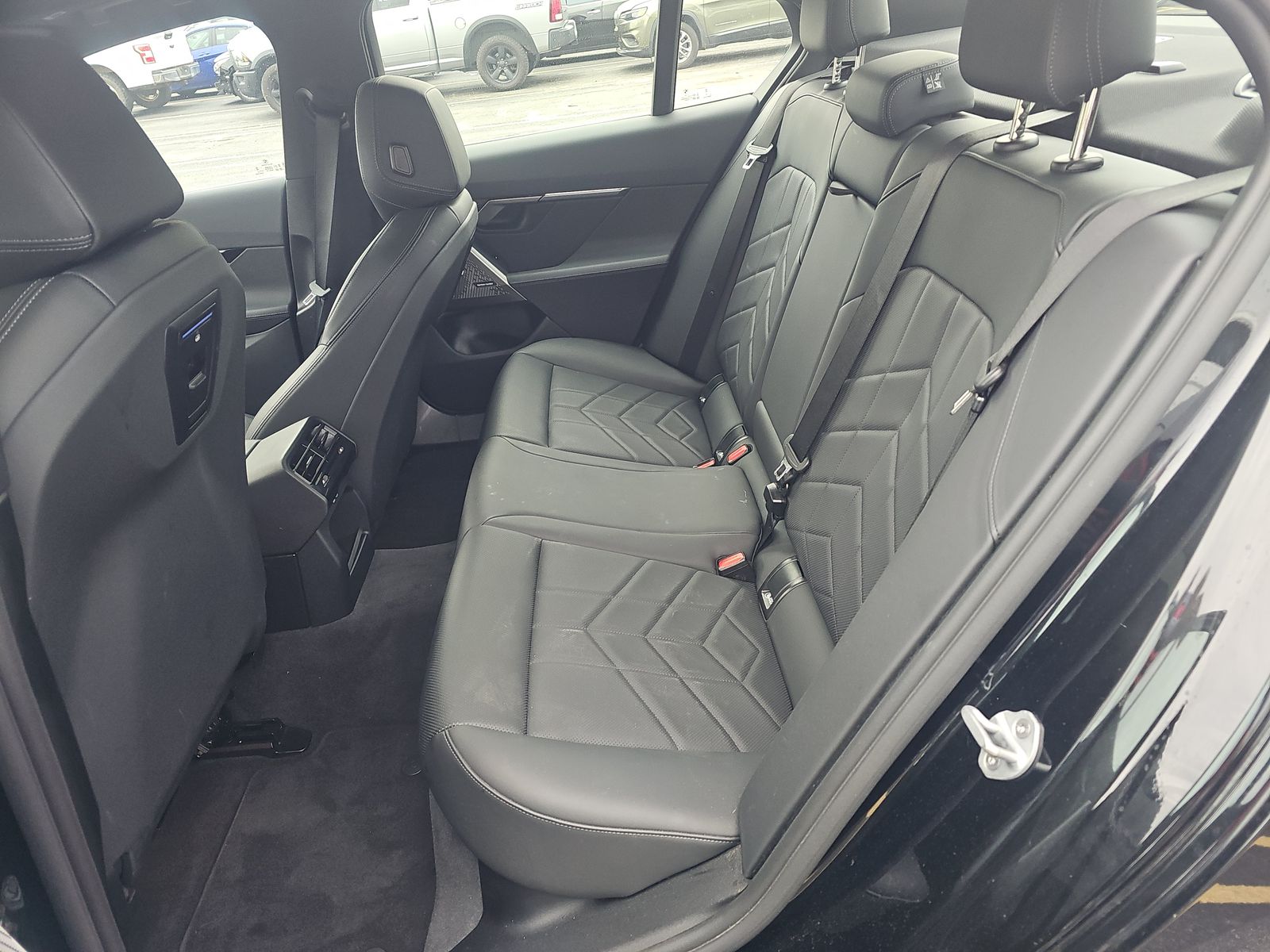 2025 BMW 5 Series 530i RWD