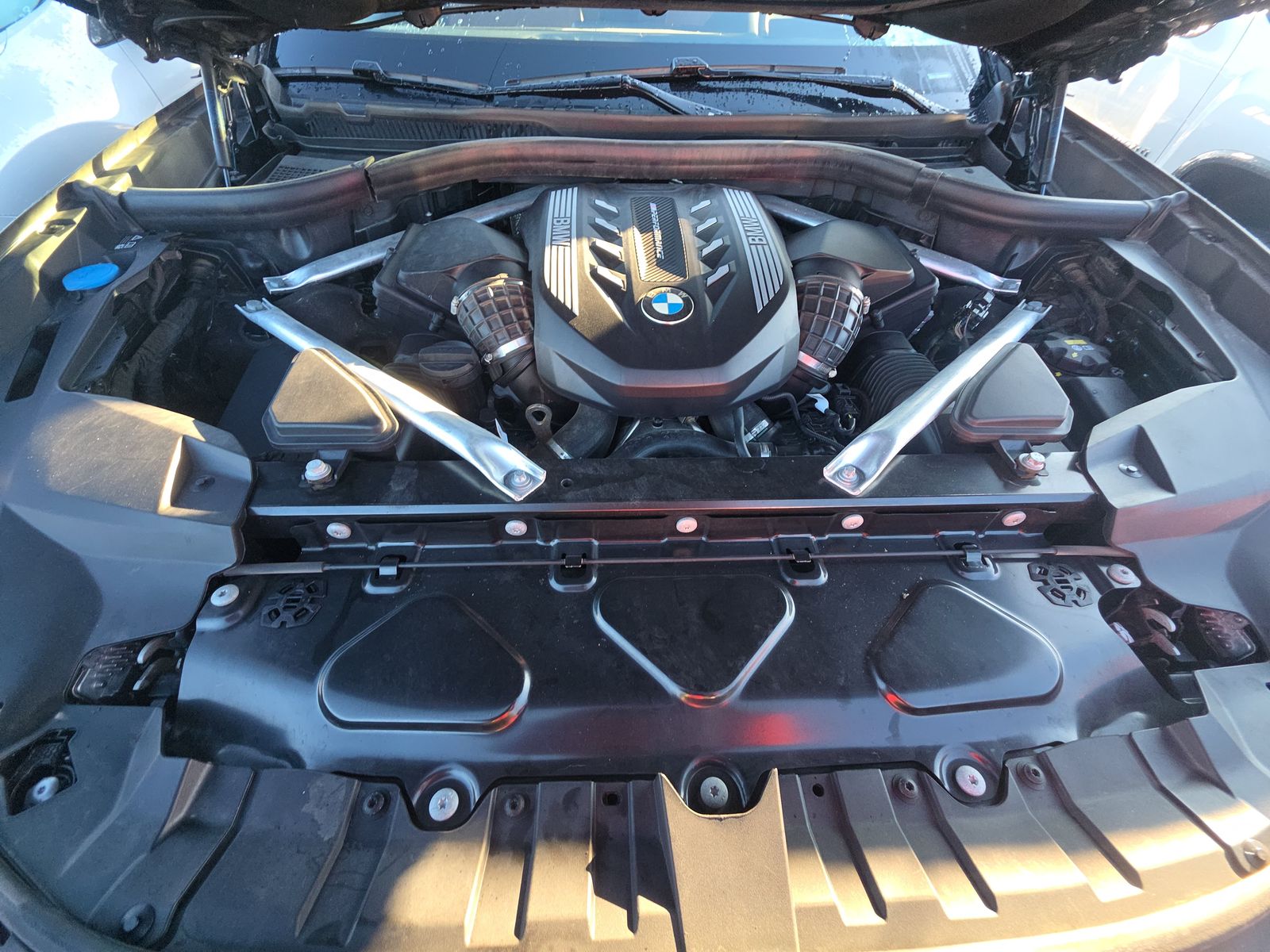 2022 BMW X7 M50i AWD