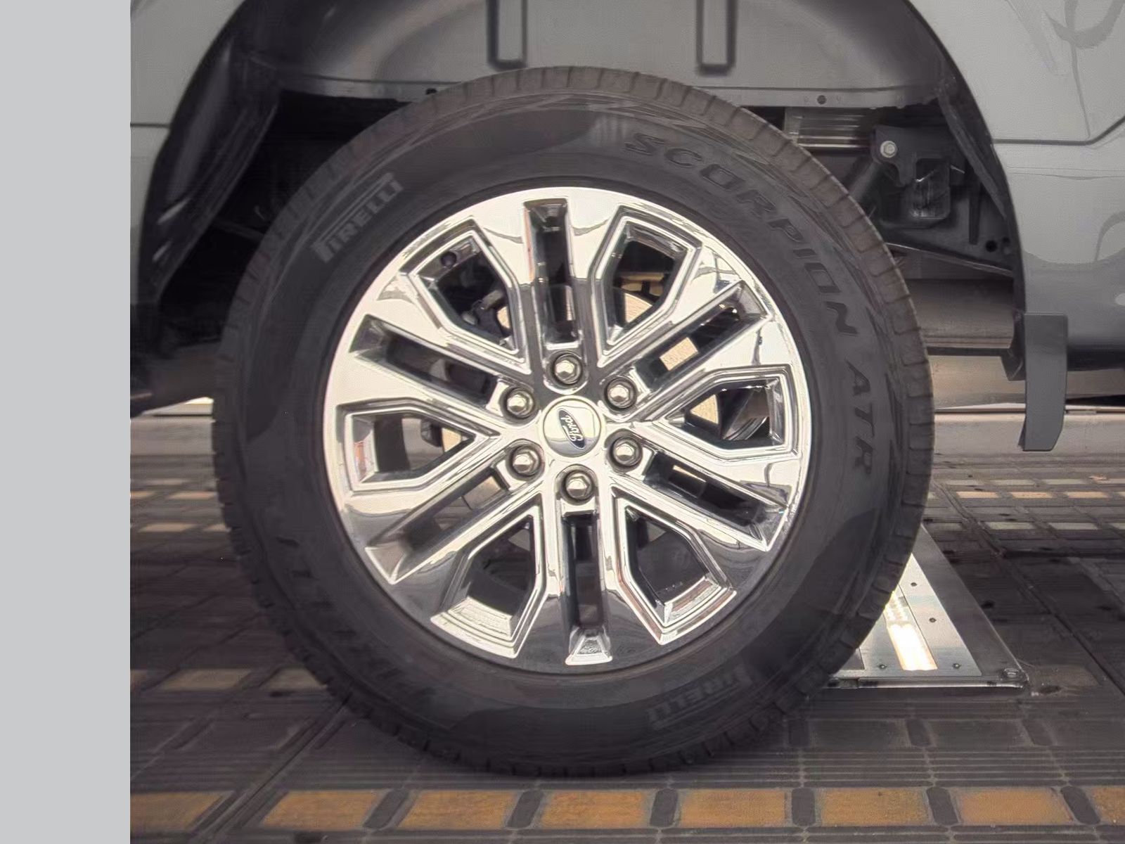 2025 Ford F-150 XLT AWD