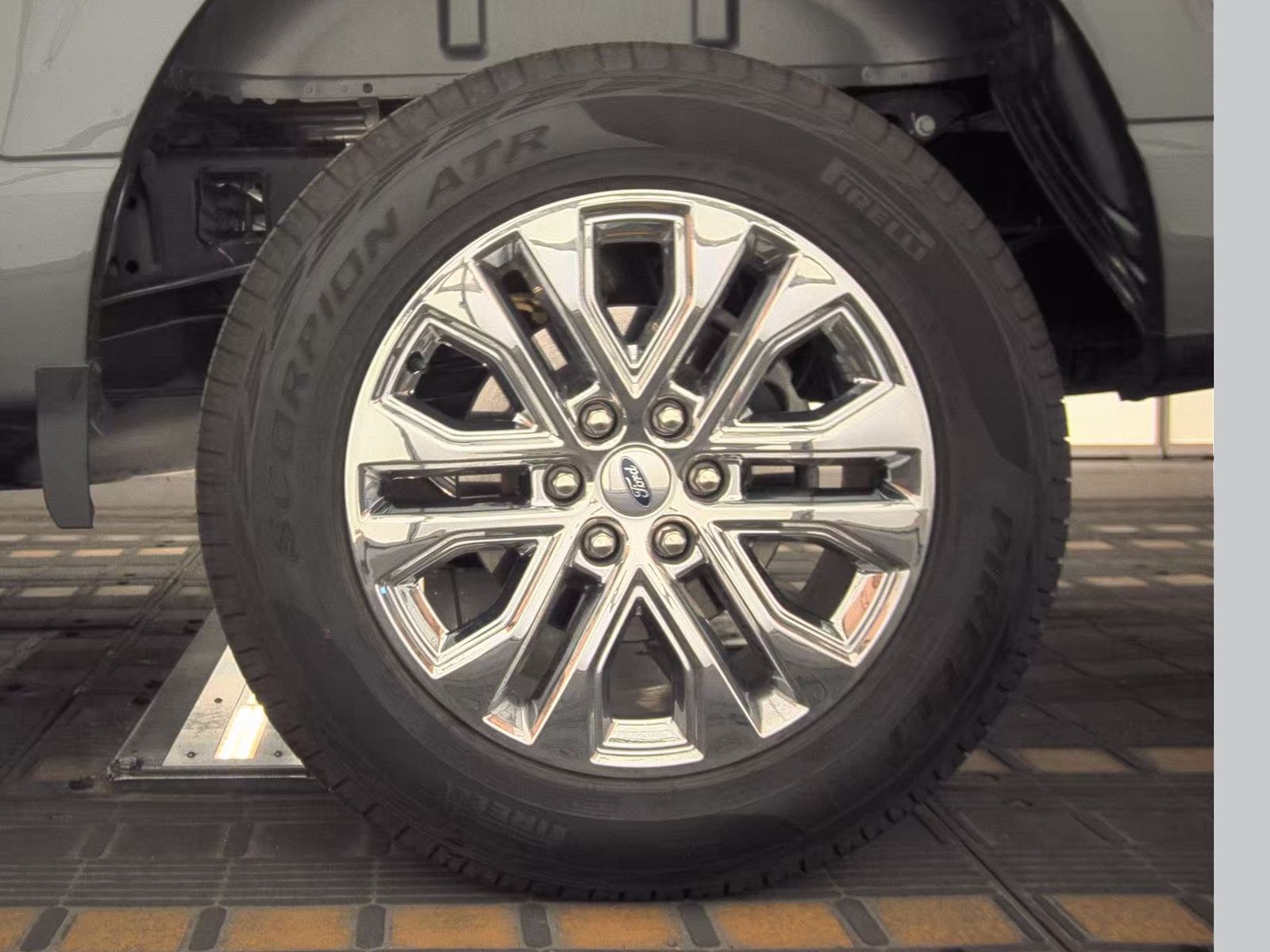 2025 Ford F-150 XLT AWD