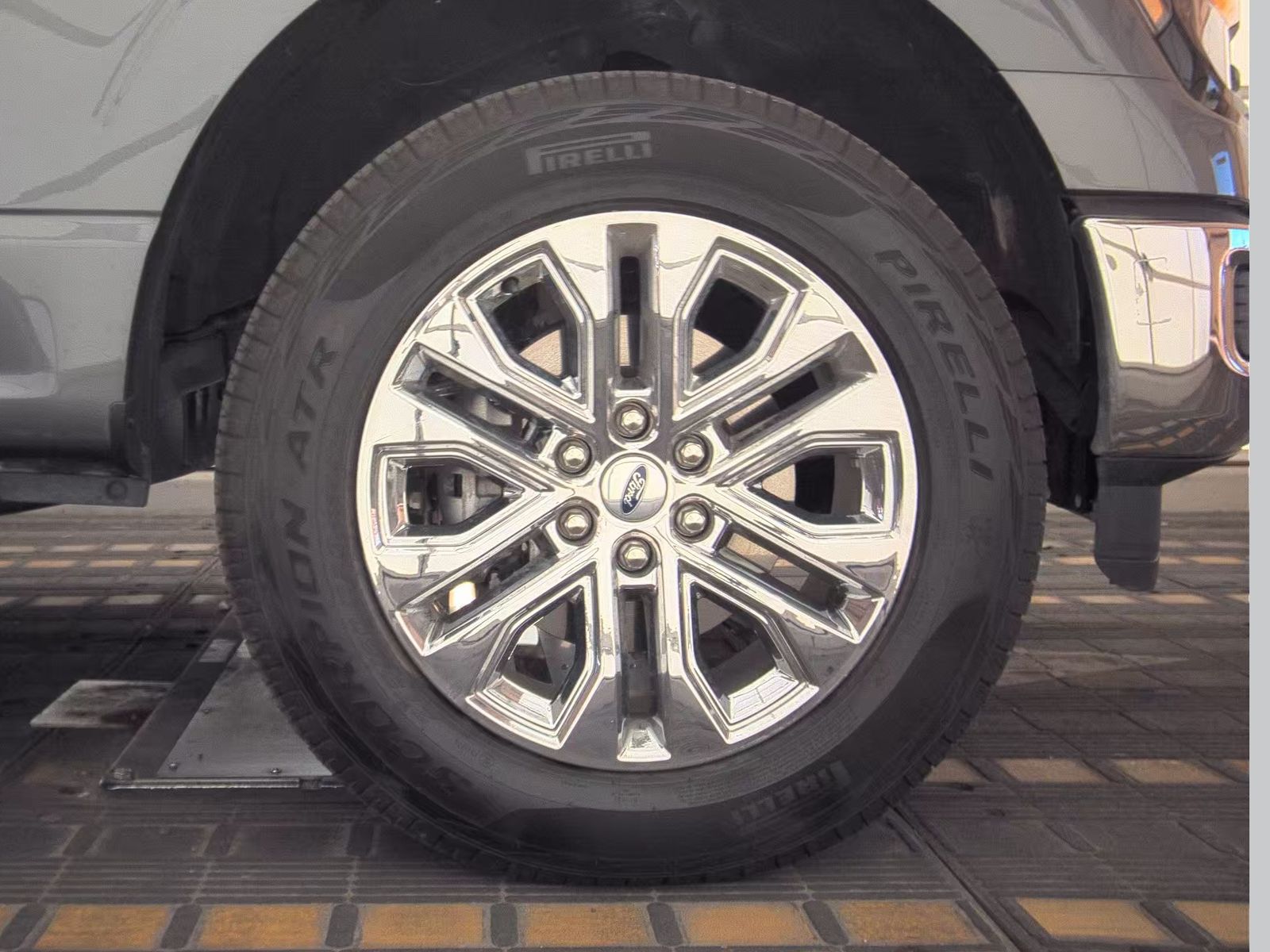 2025 Ford F-150 XLT AWD