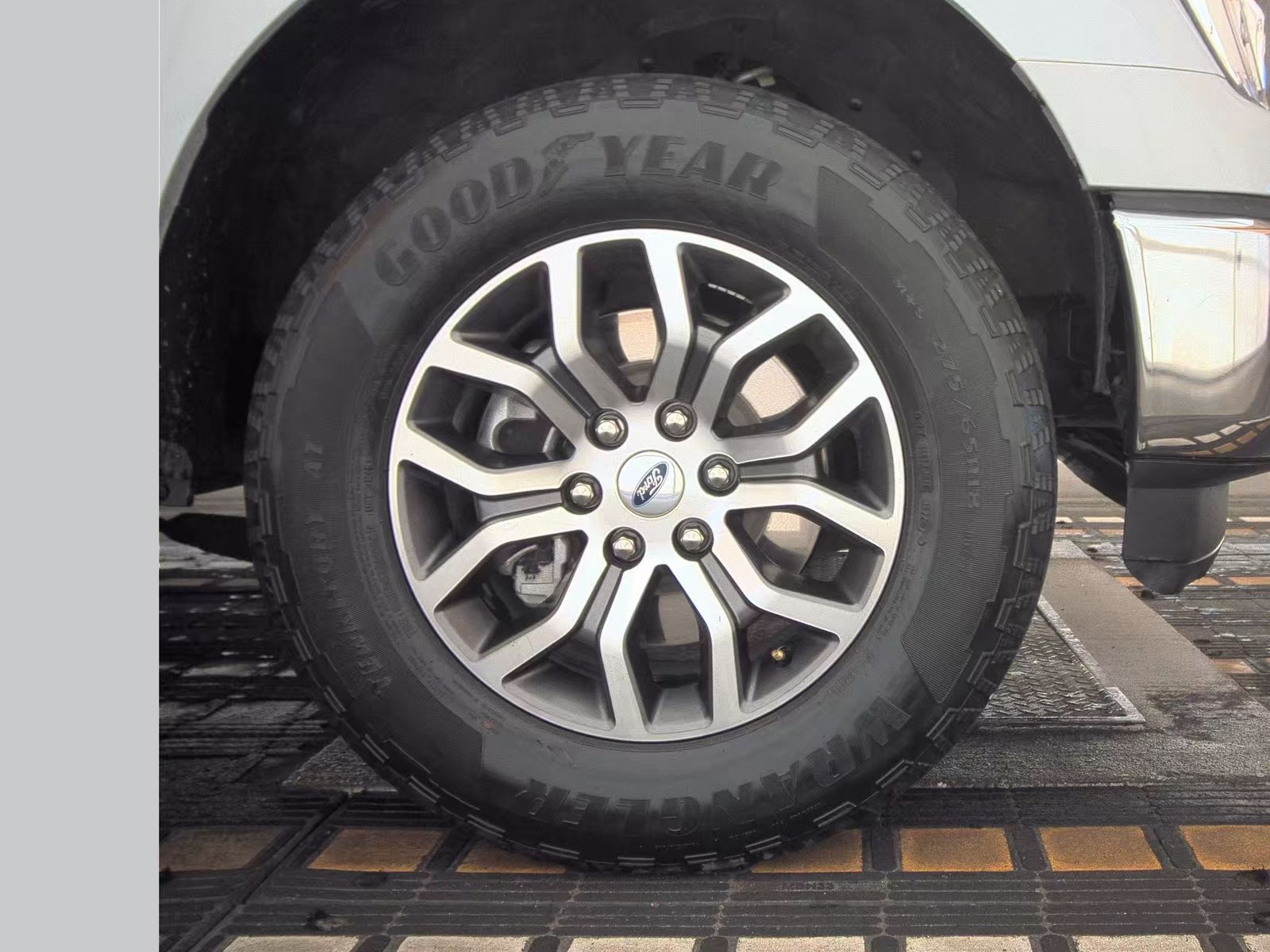 2022 Ford F-150 Lariat AWD