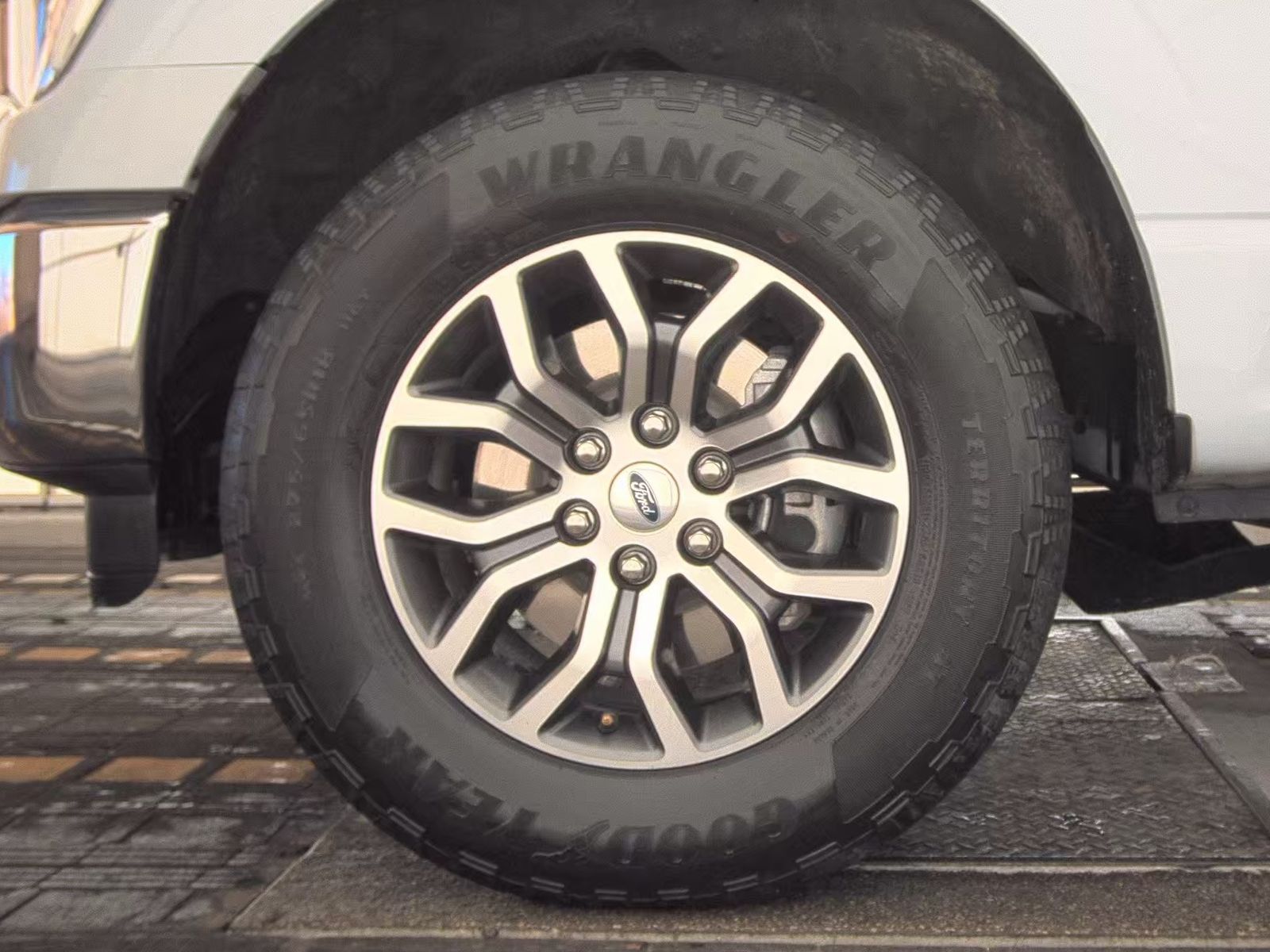 2022 Ford F-150 Lariat AWD