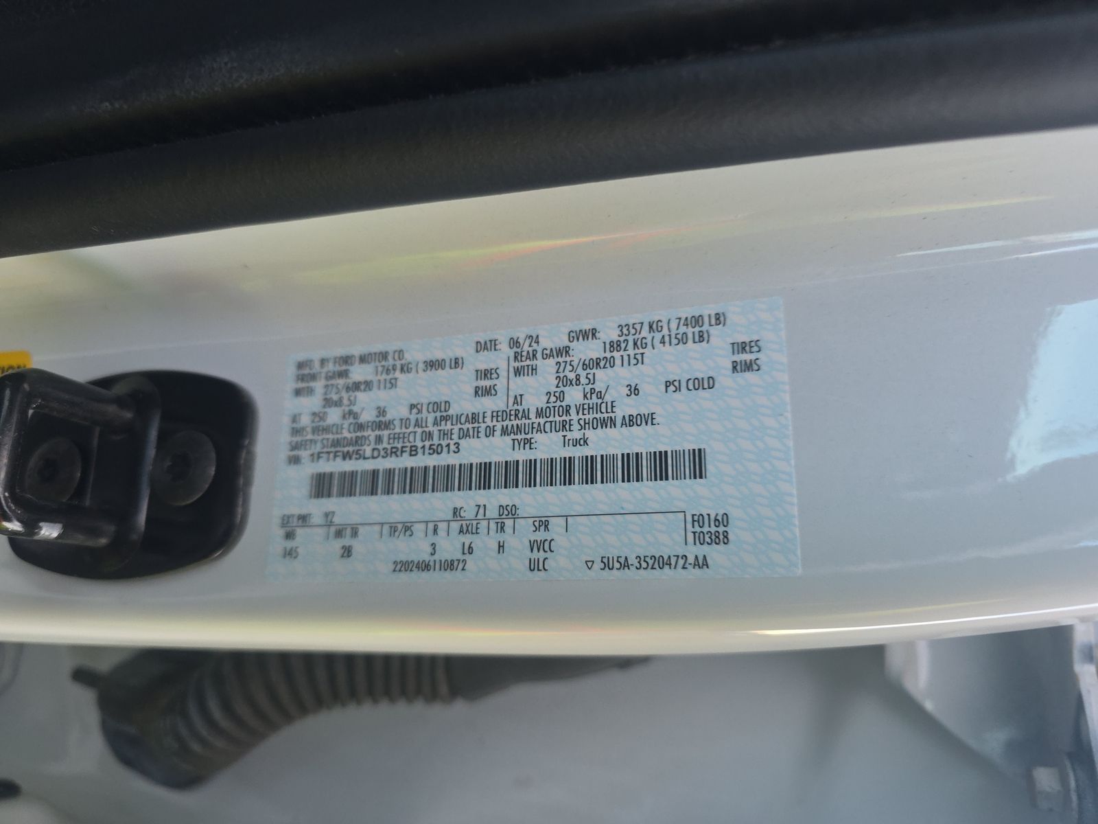 2024 Ford F-150 Hybrid Lariat AWD