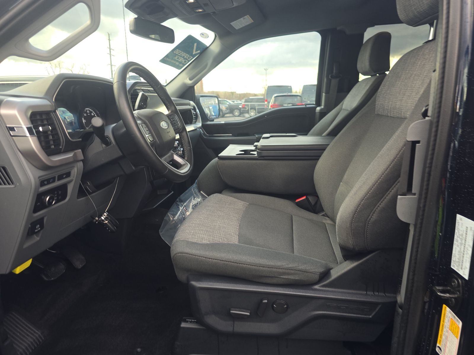 2023 Ford F-150 XLT AWD