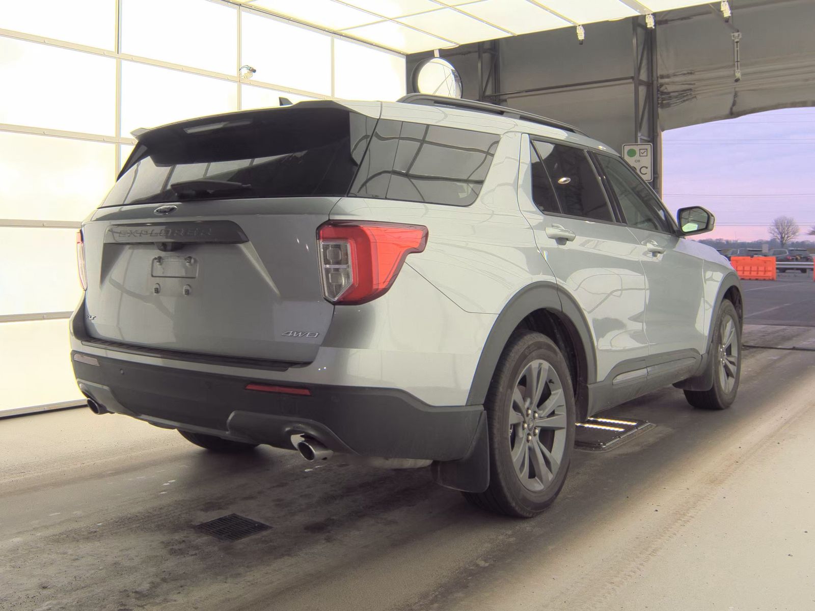 2023 Ford Explorer XLT AWD