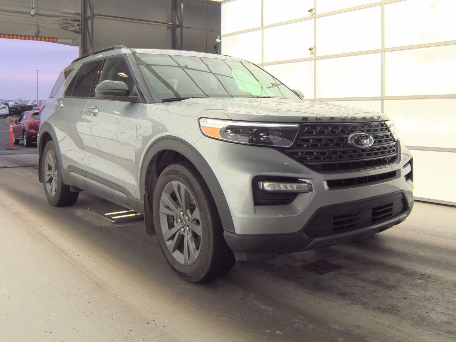 2023 Ford Explorer XLT AWD