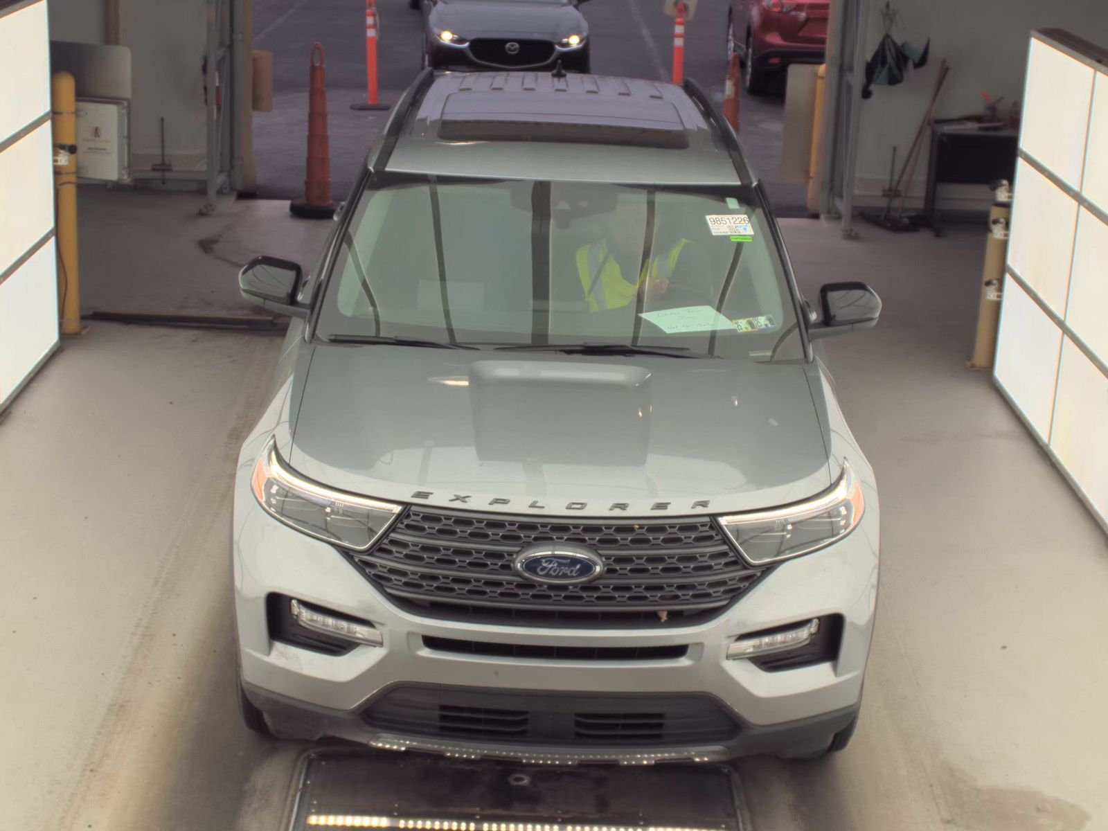 2023 Ford Explorer XLT AWD