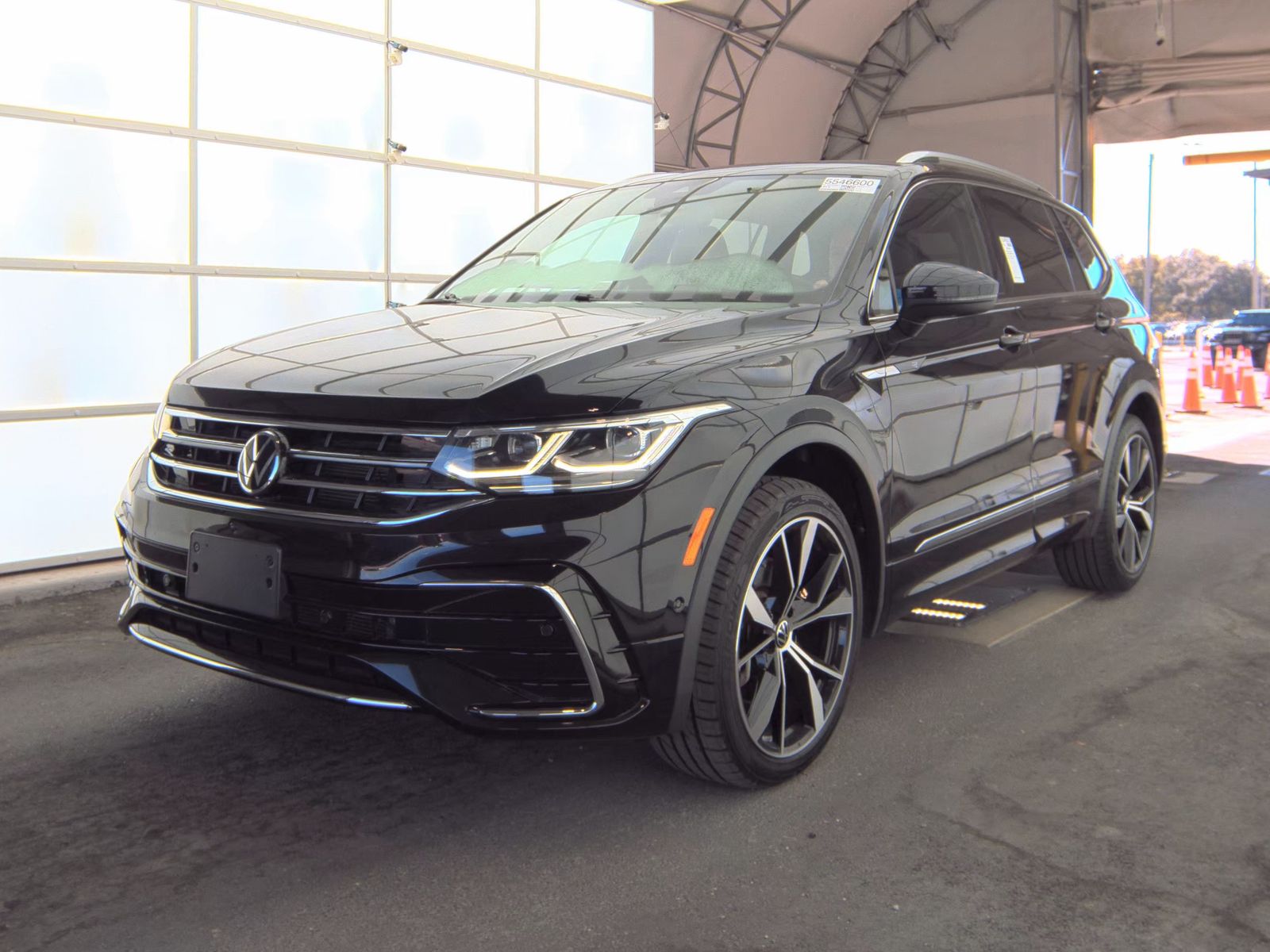 2022 Volkswagen Tiguan 2.0T SEL R-Line AWD