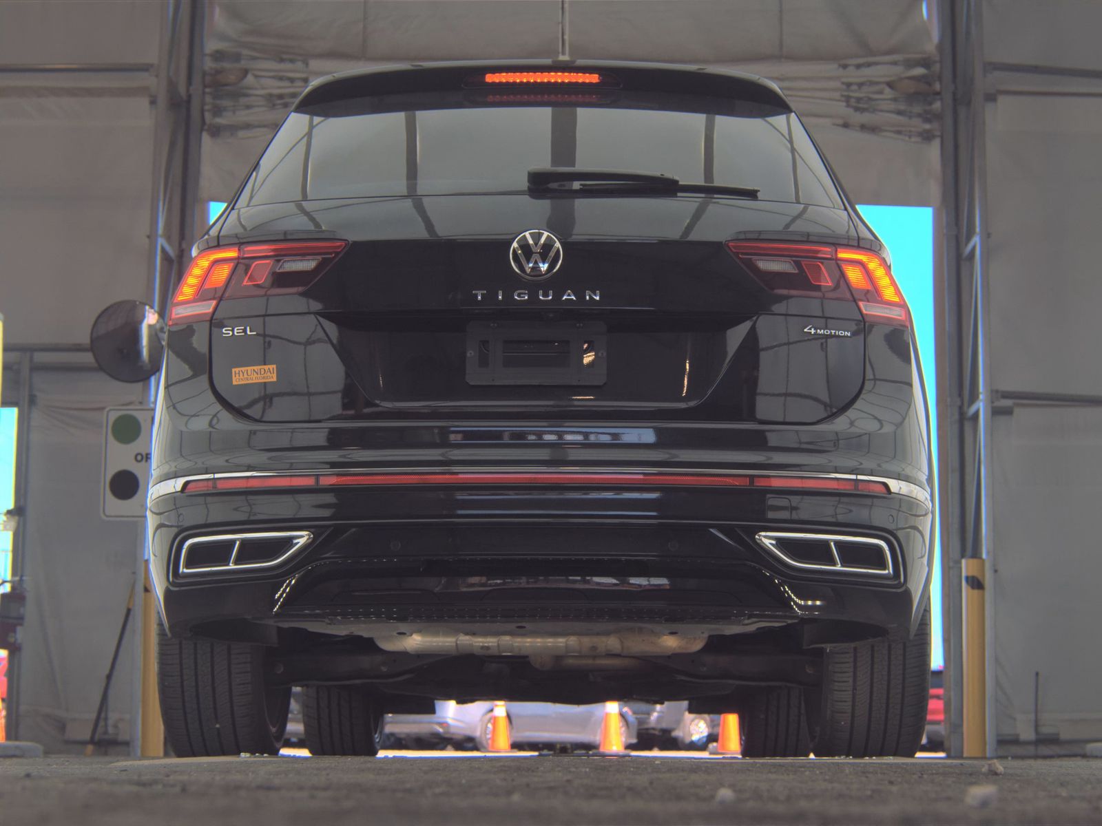 2022 Volkswagen Tiguan 2.0T SEL R-Line AWD