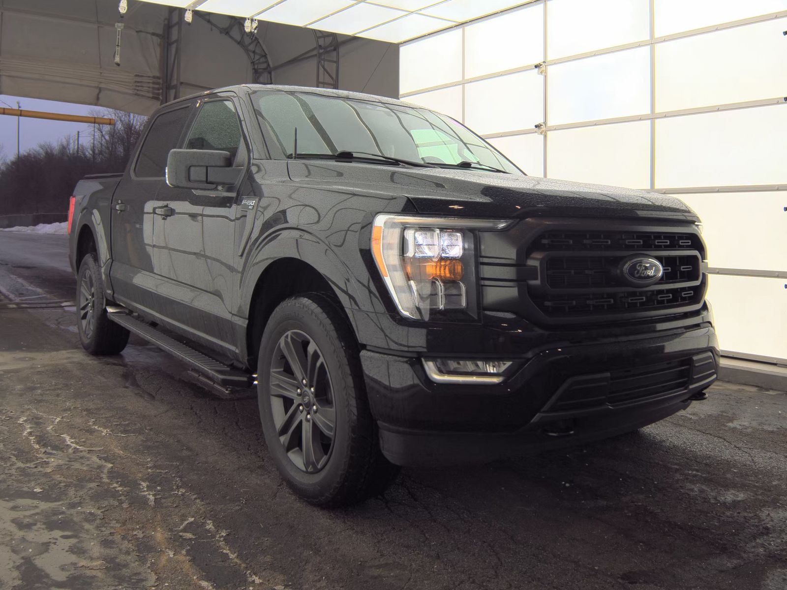 2023 Ford F-150 XLT AWD
