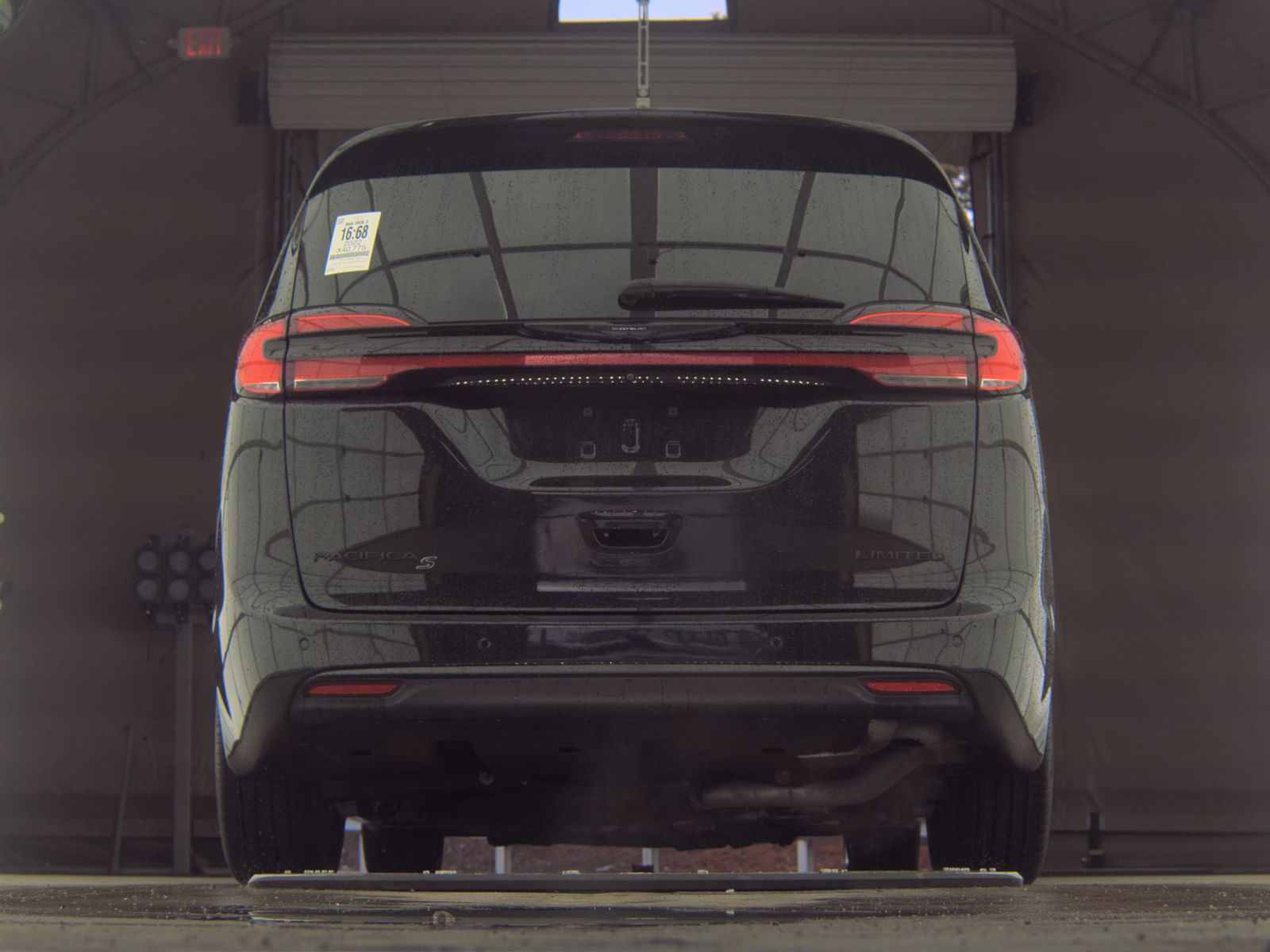 2022 Chrysler Pacifica Limited FWD