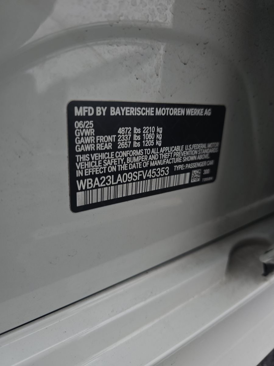 2025 BMW 3 Series 330i xDrive AWD