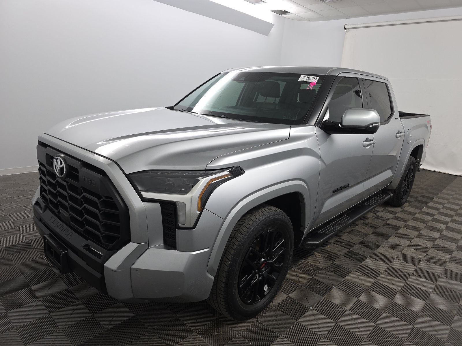 2024 Toyota Tundra SR5 AWD