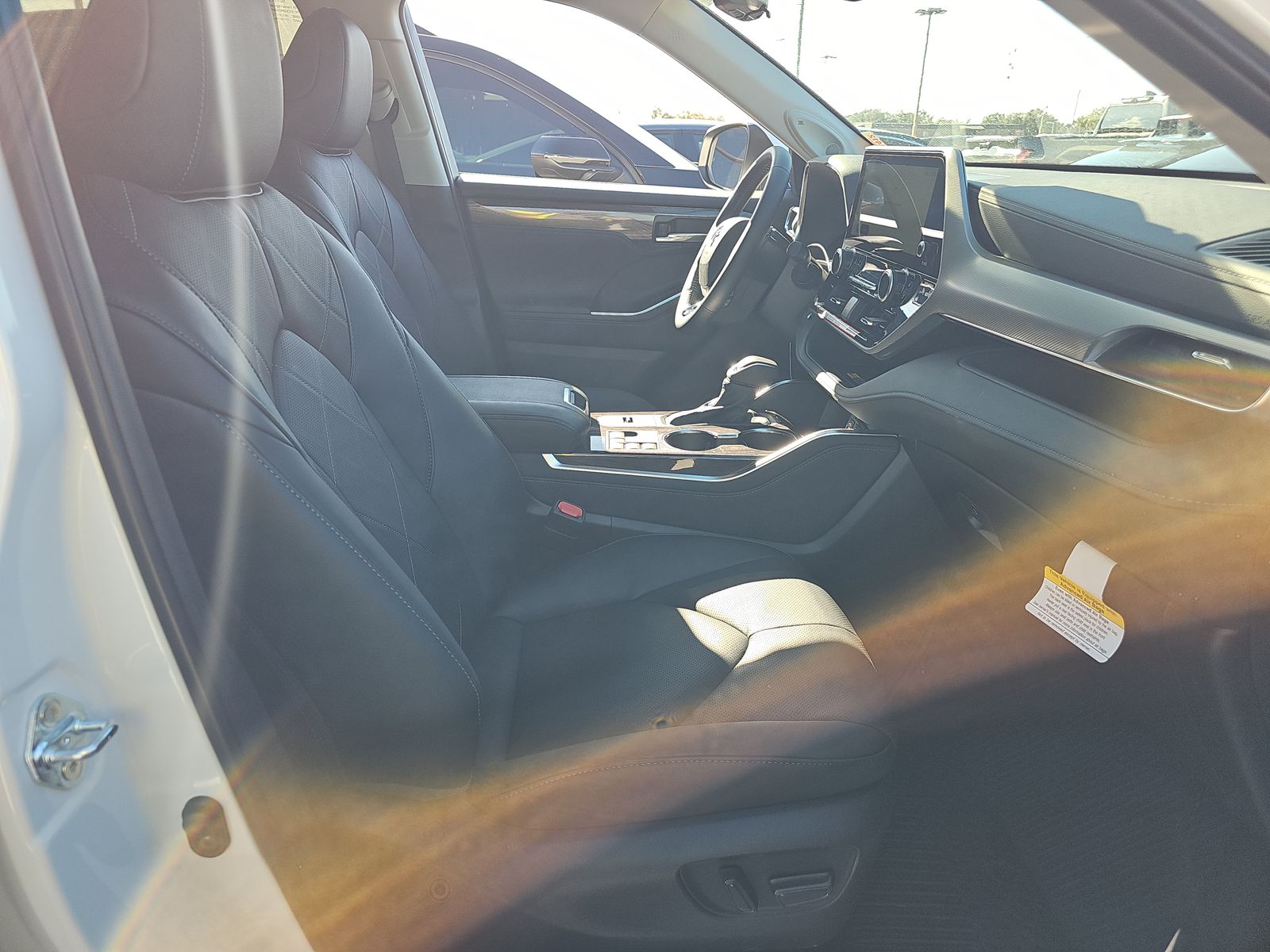 2025 Toyota Highlander Hybrid Platinum AWD