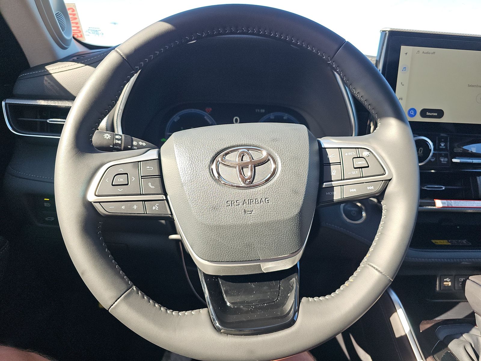 2025 Toyota Highlander Hybrid Platinum AWD