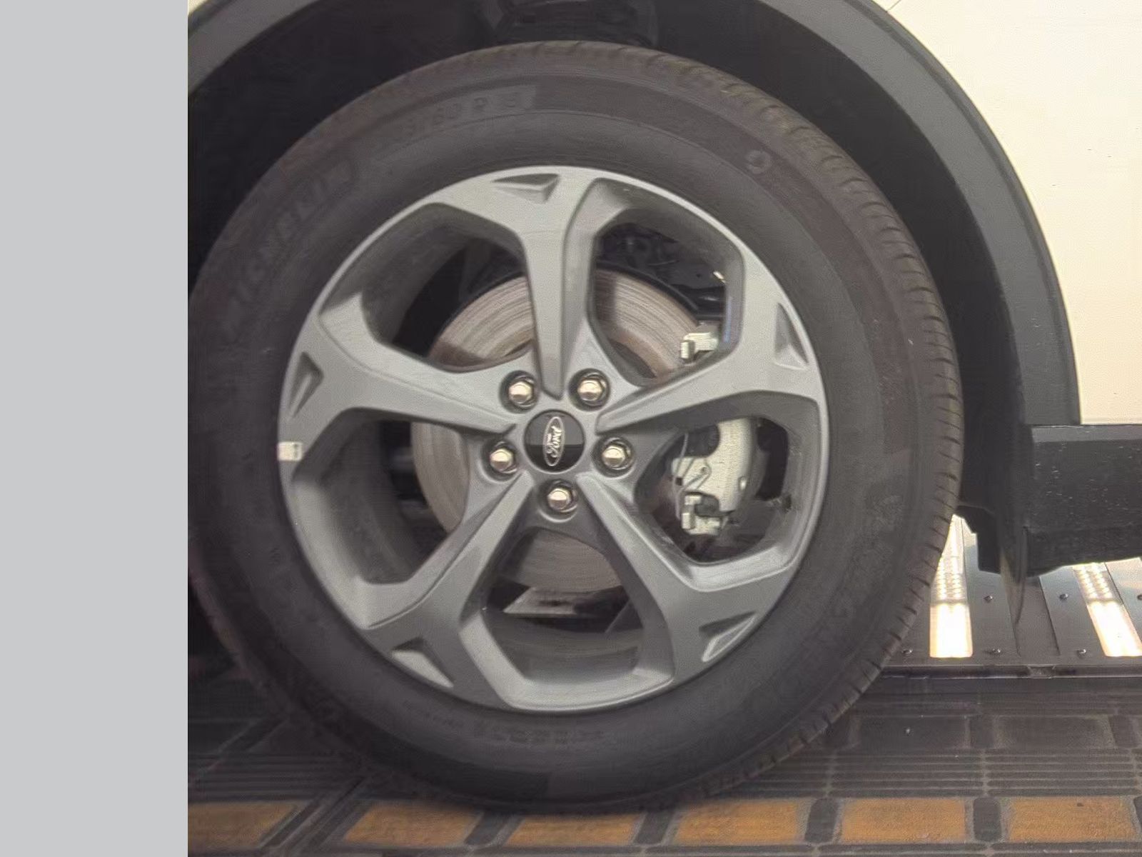 2025 Ford Escape Hybrid ST-Line FWD