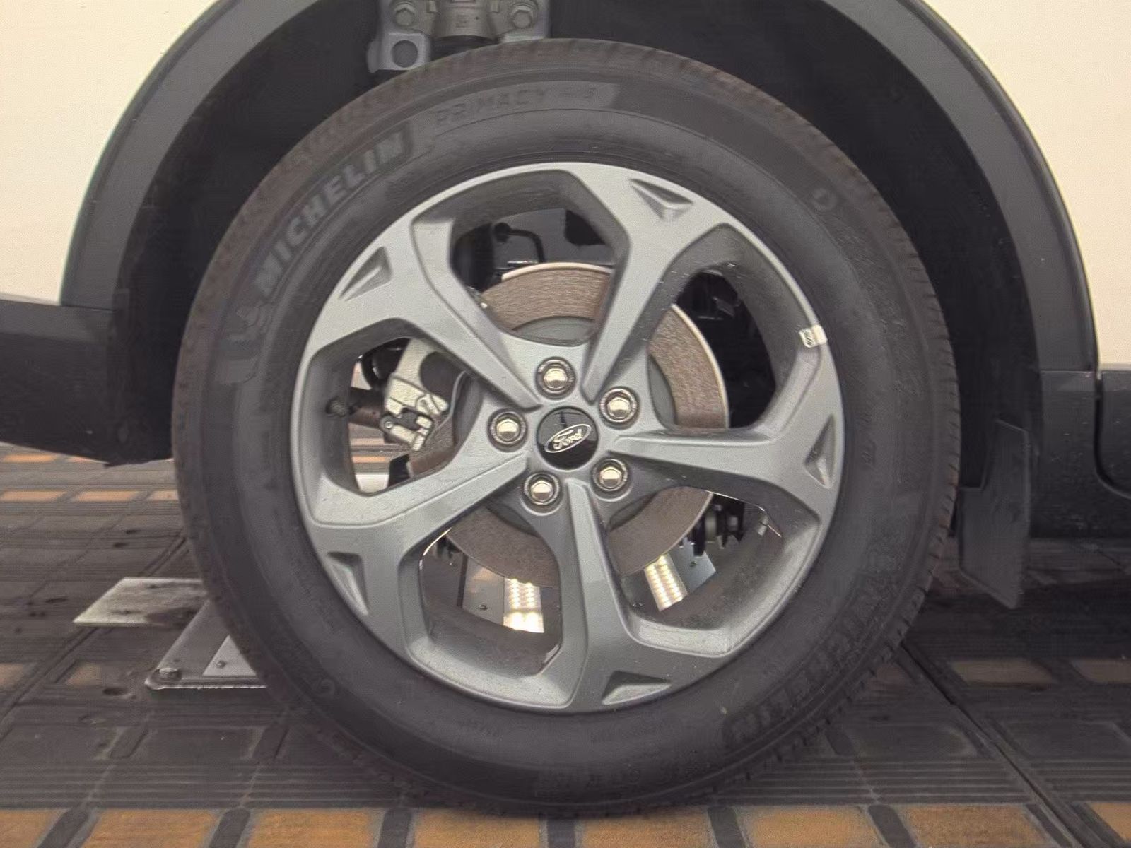 2025 Ford Escape Hybrid ST-Line FWD