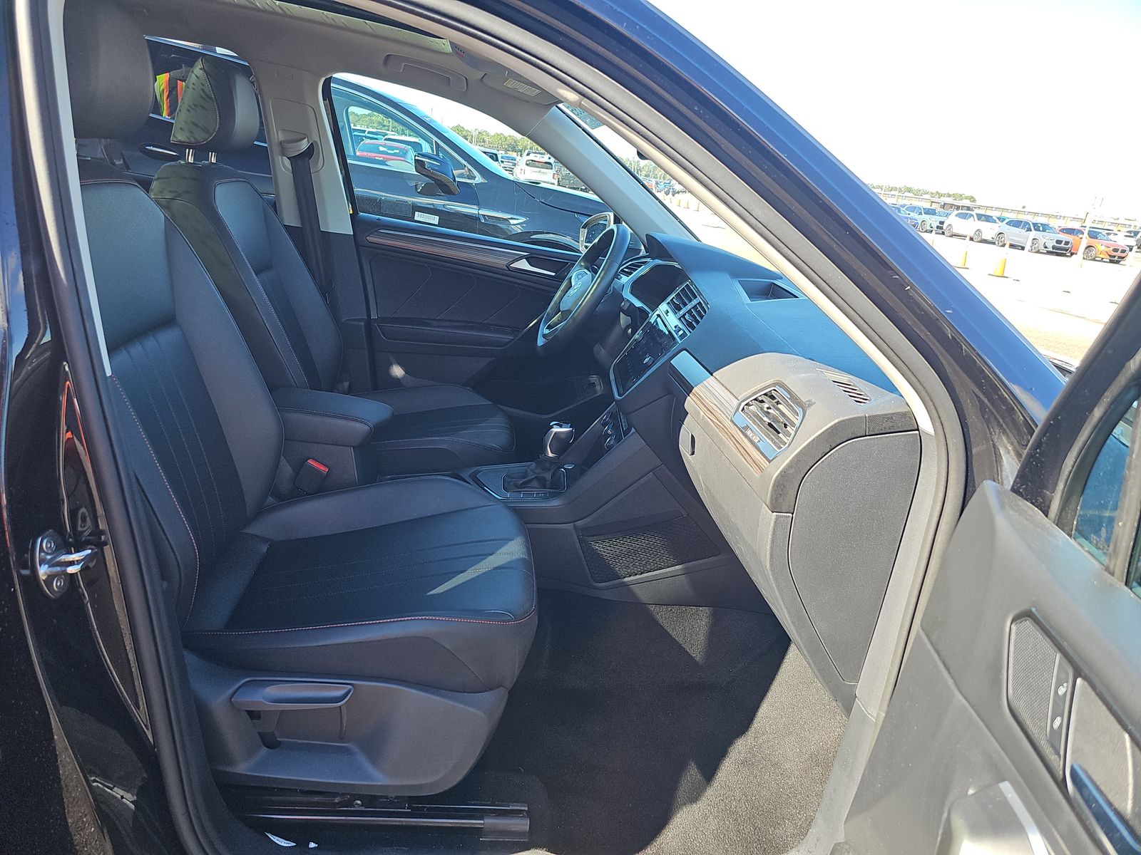 2024 Volkswagen Tiguan 2.0T Wolfsburg Edition FWD