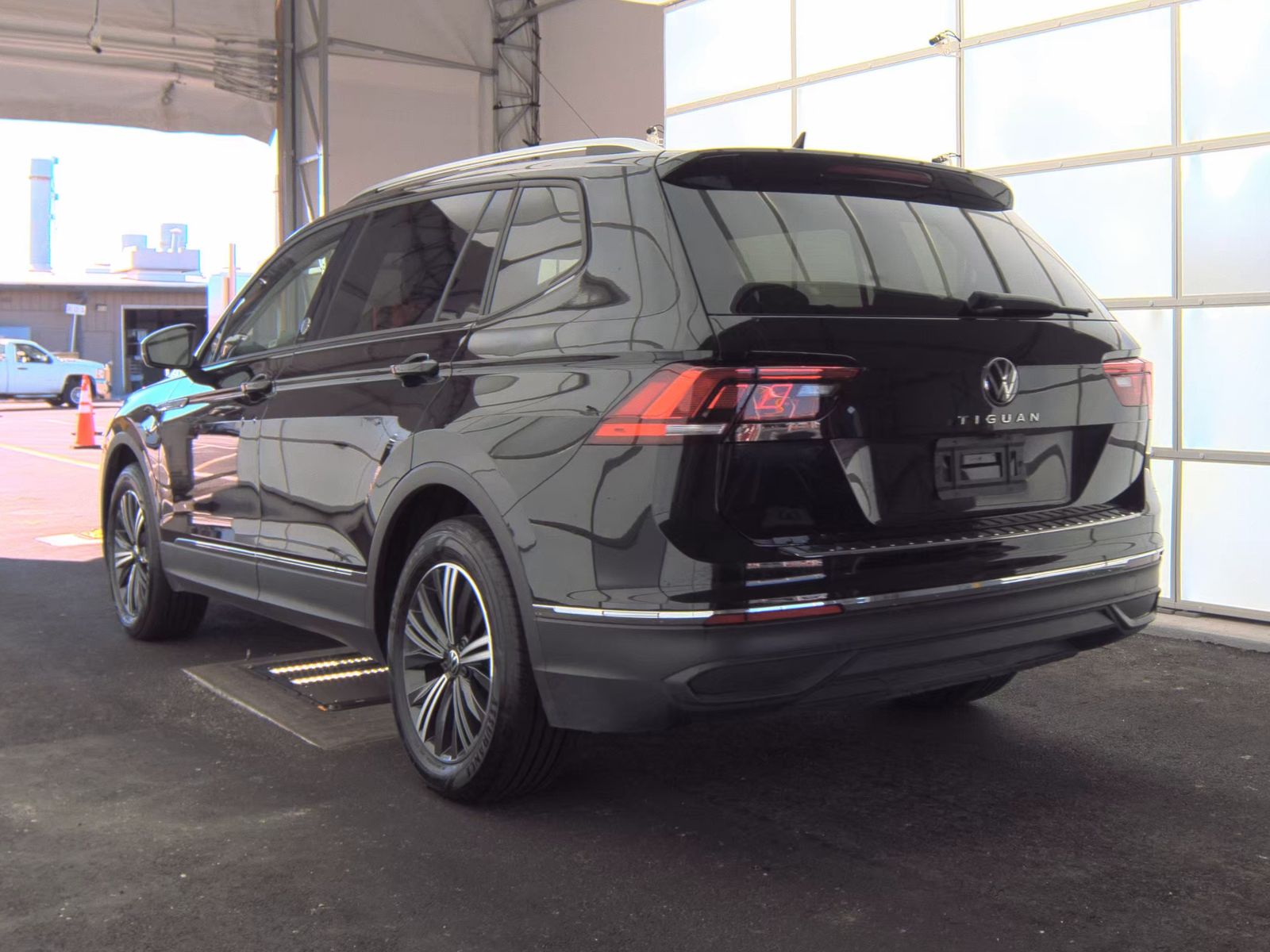 2024 Volkswagen Tiguan 2.0T Wolfsburg Edition FWD