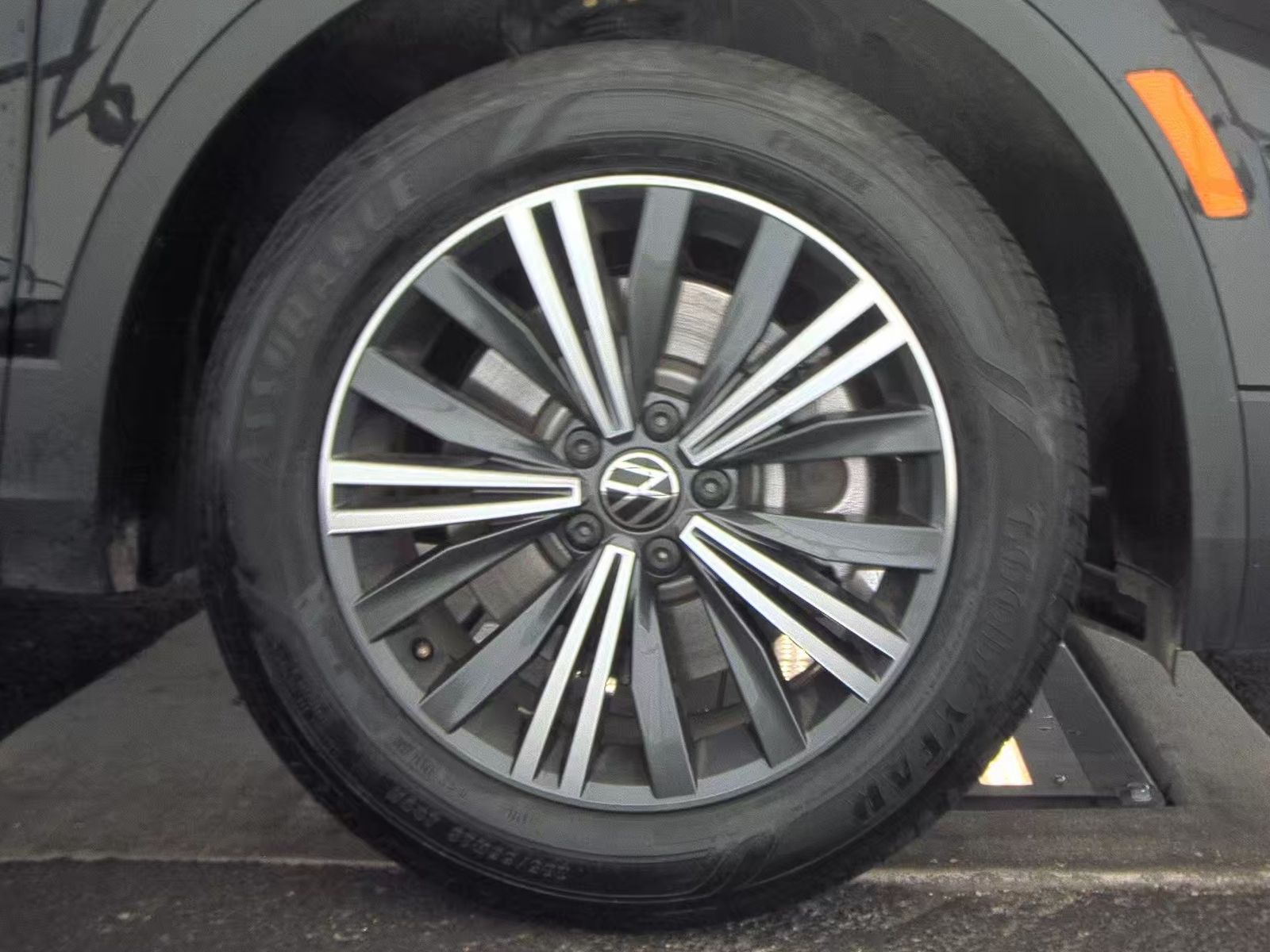 2024 Volkswagen Tiguan 2.0T Wolfsburg Edition FWD